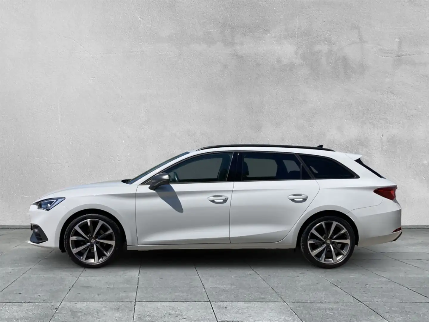 SEAT Leon Sportstourer FR 1.5 TSI NAVI+SHZ+PDC+KAMERA Weiß - 2