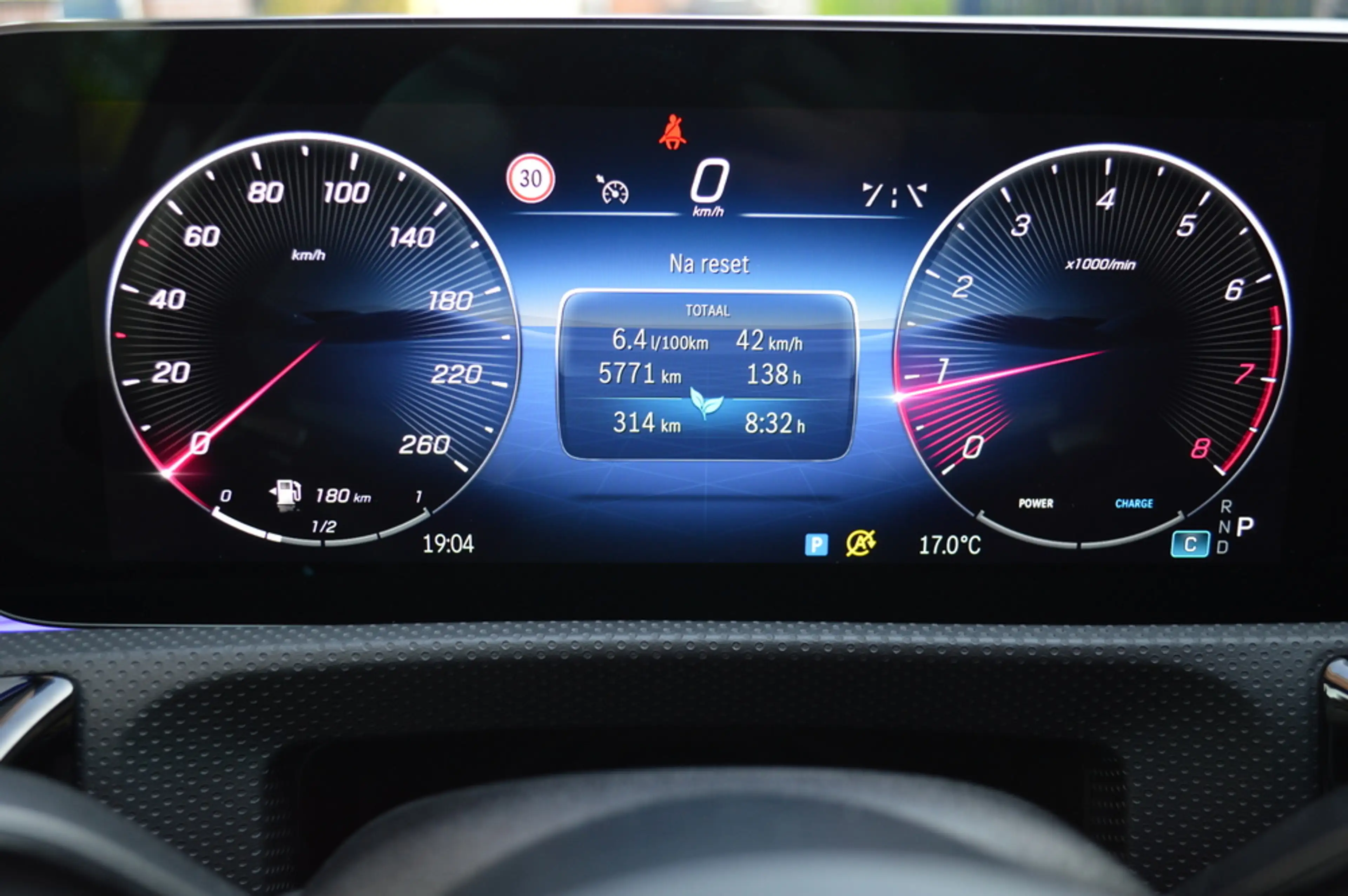 Mercedes-Benz A 200 AMG Led Panorama Widescreen Sfeer Camera Night Car — photo 18