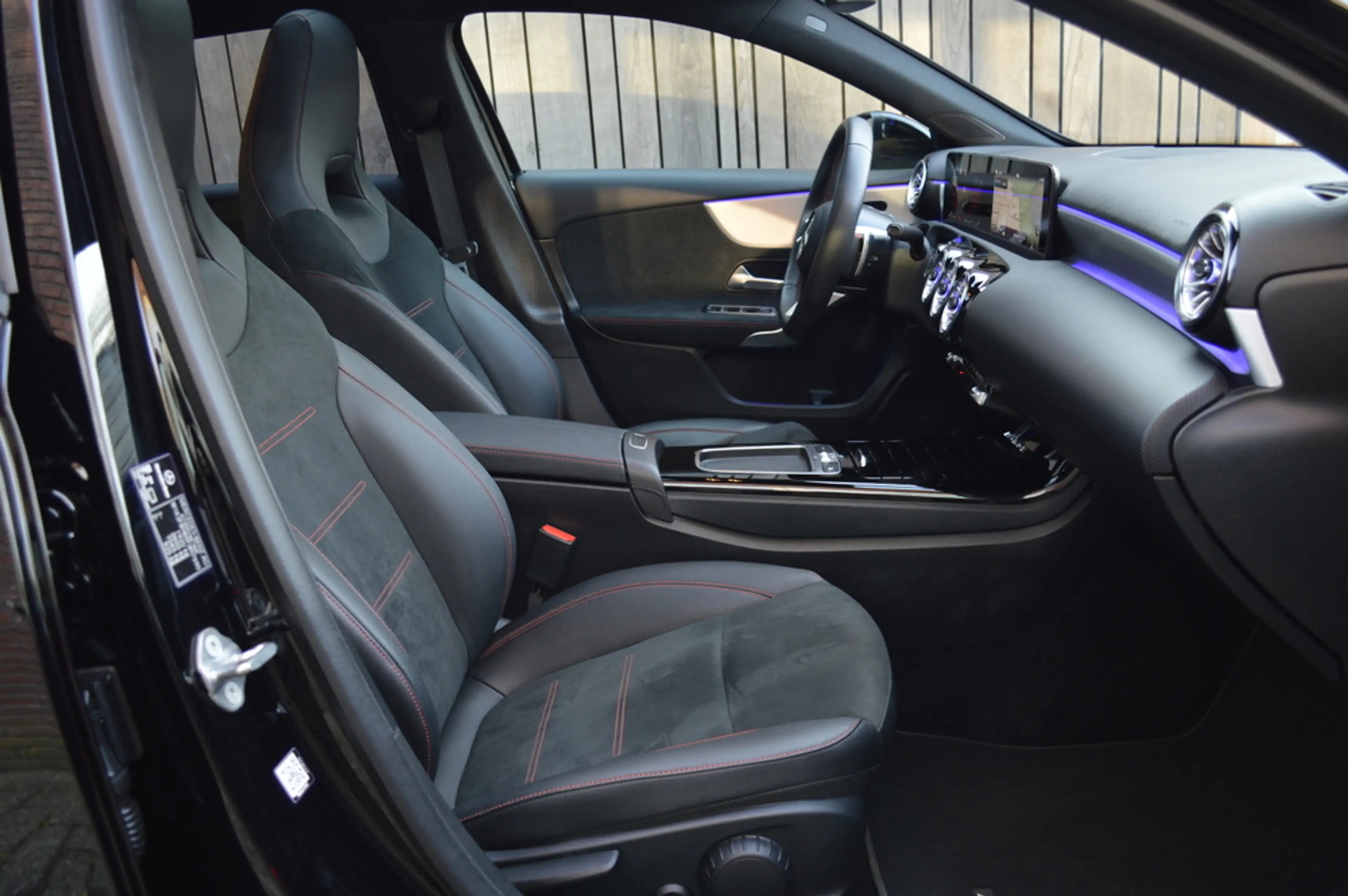 Mercedes-Benz A 200 AMG Led Panorama Widescreen Sfeer Camera Night Car — photo 10