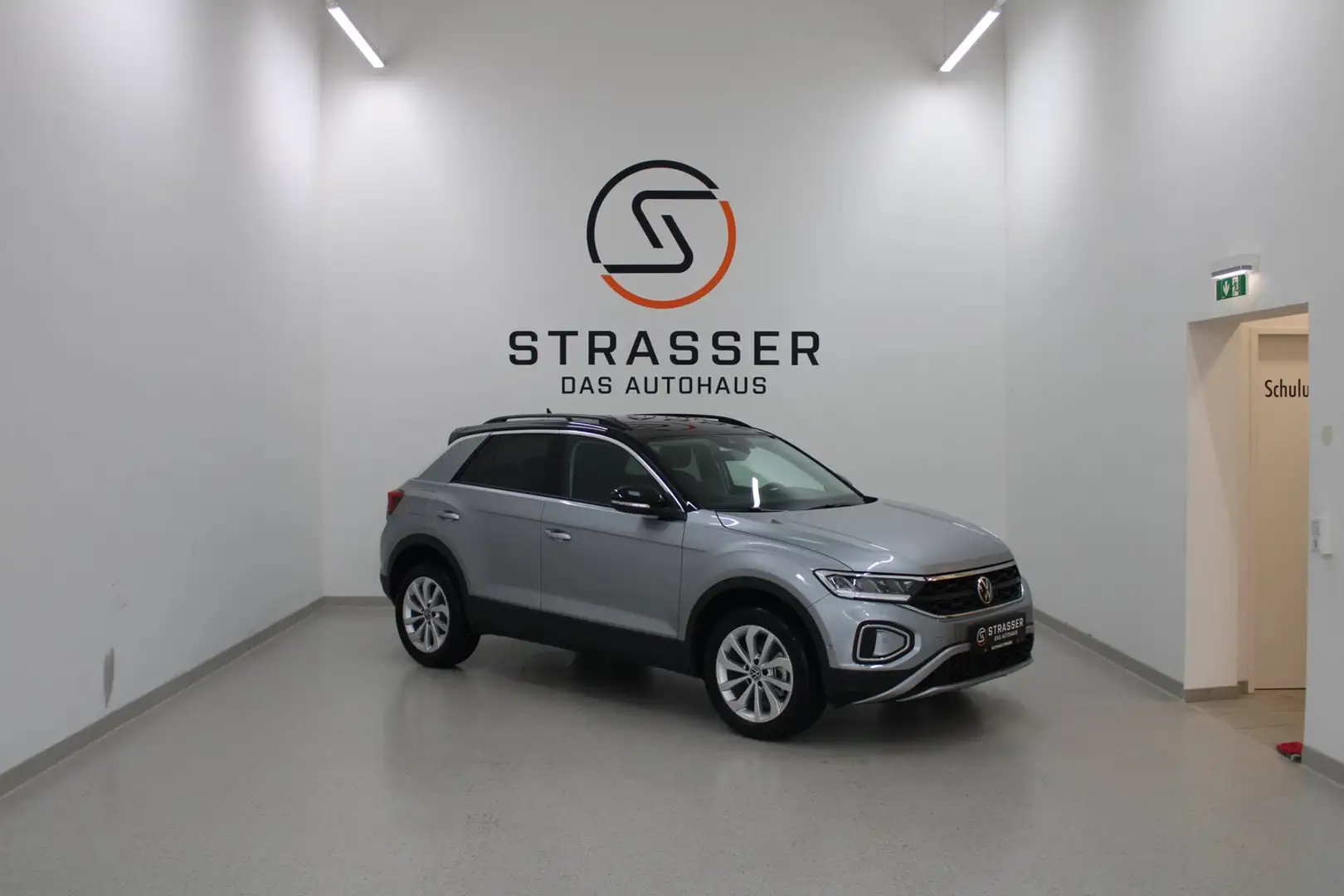 Volkswagen T-Roc Friends TSI DSG Silber - 1