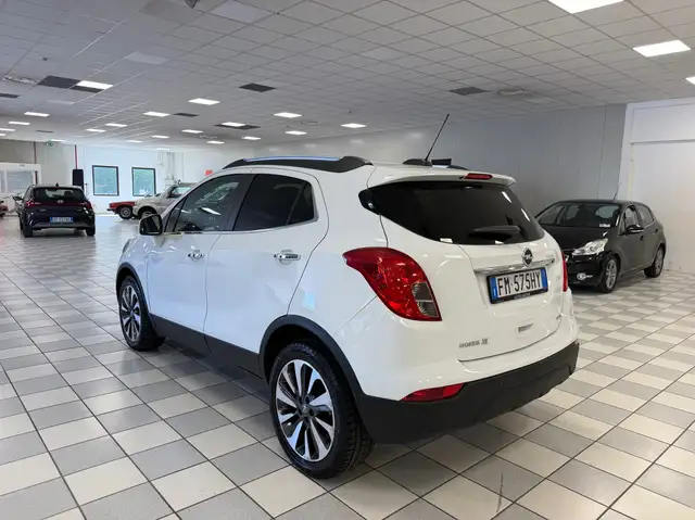 Opel Mokka X view 3