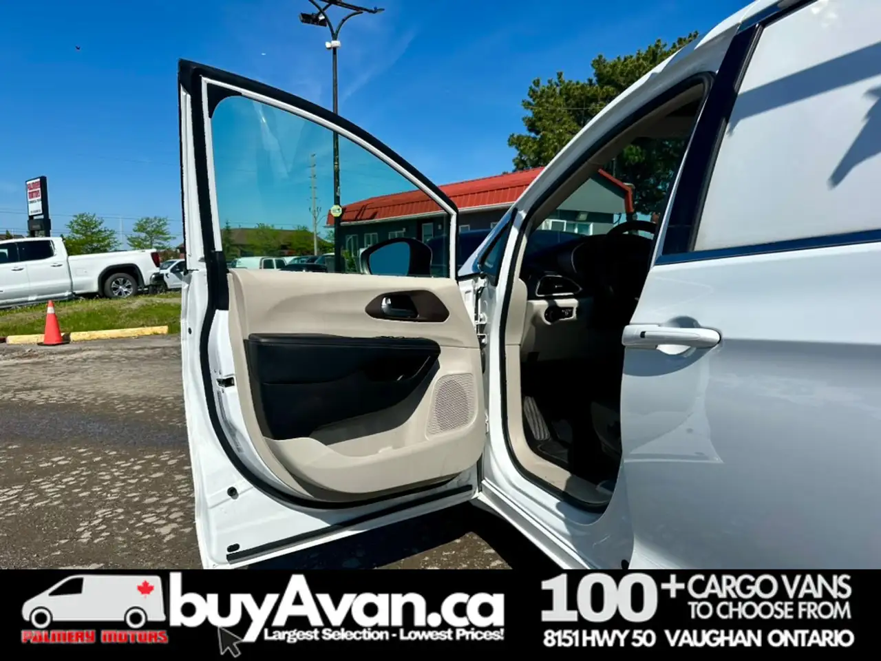 Chrysler Grand Caravan снимка Chrysler Grand Caravan