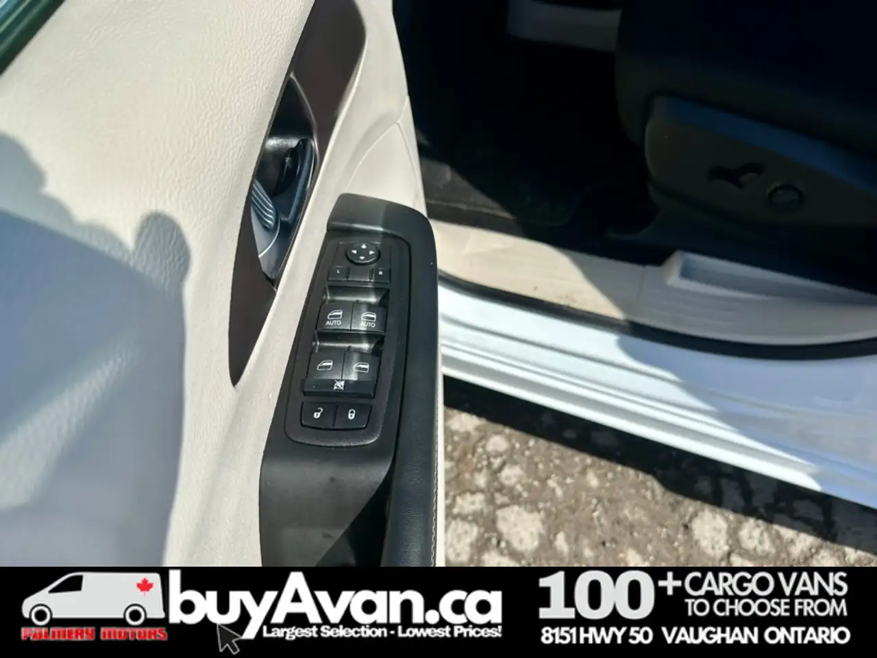 Chrysler Grand Caravan снимка Chrysler Grand Caravan