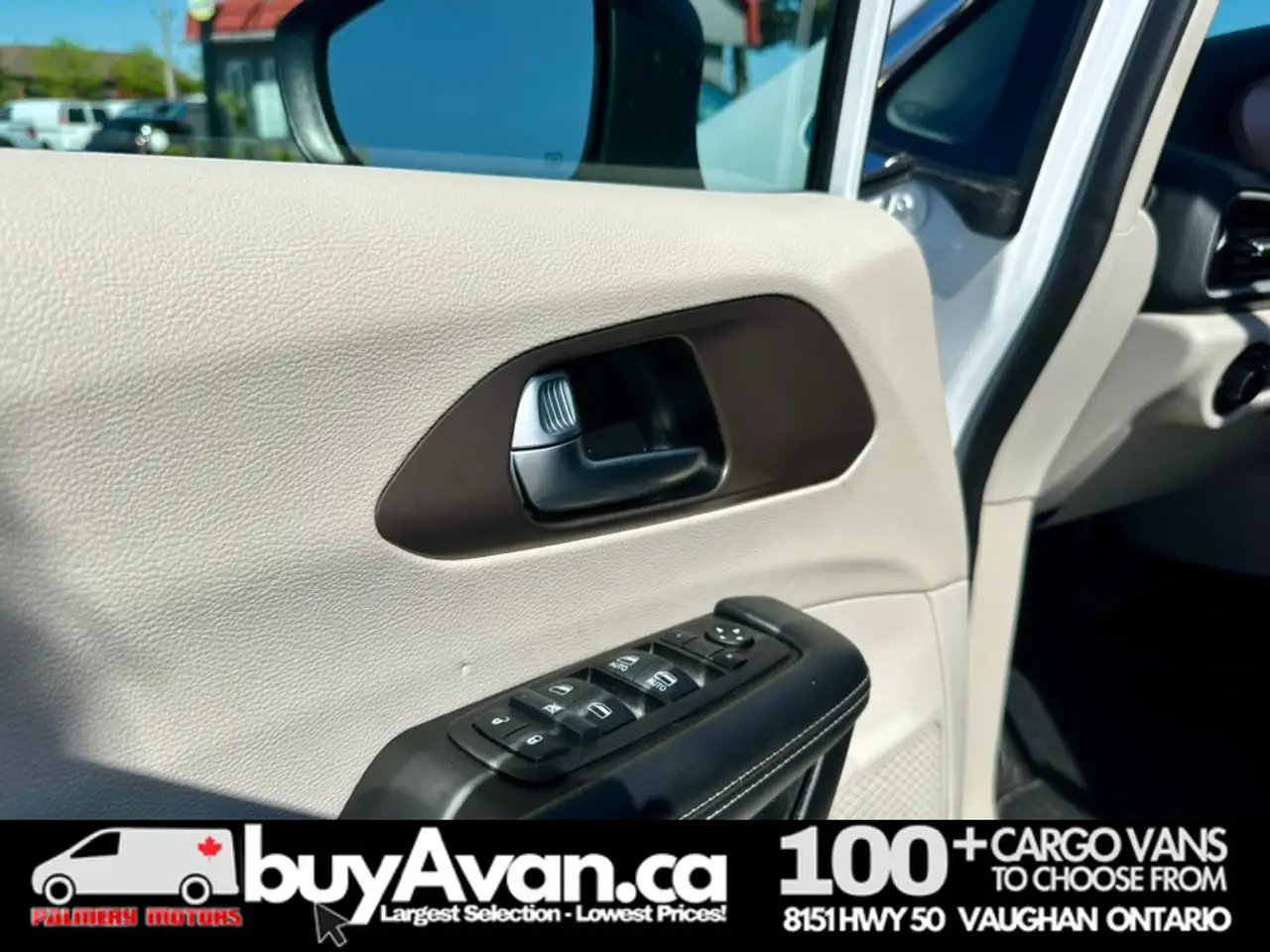 Chrysler Grand Caravan снимка Chrysler Grand Caravan