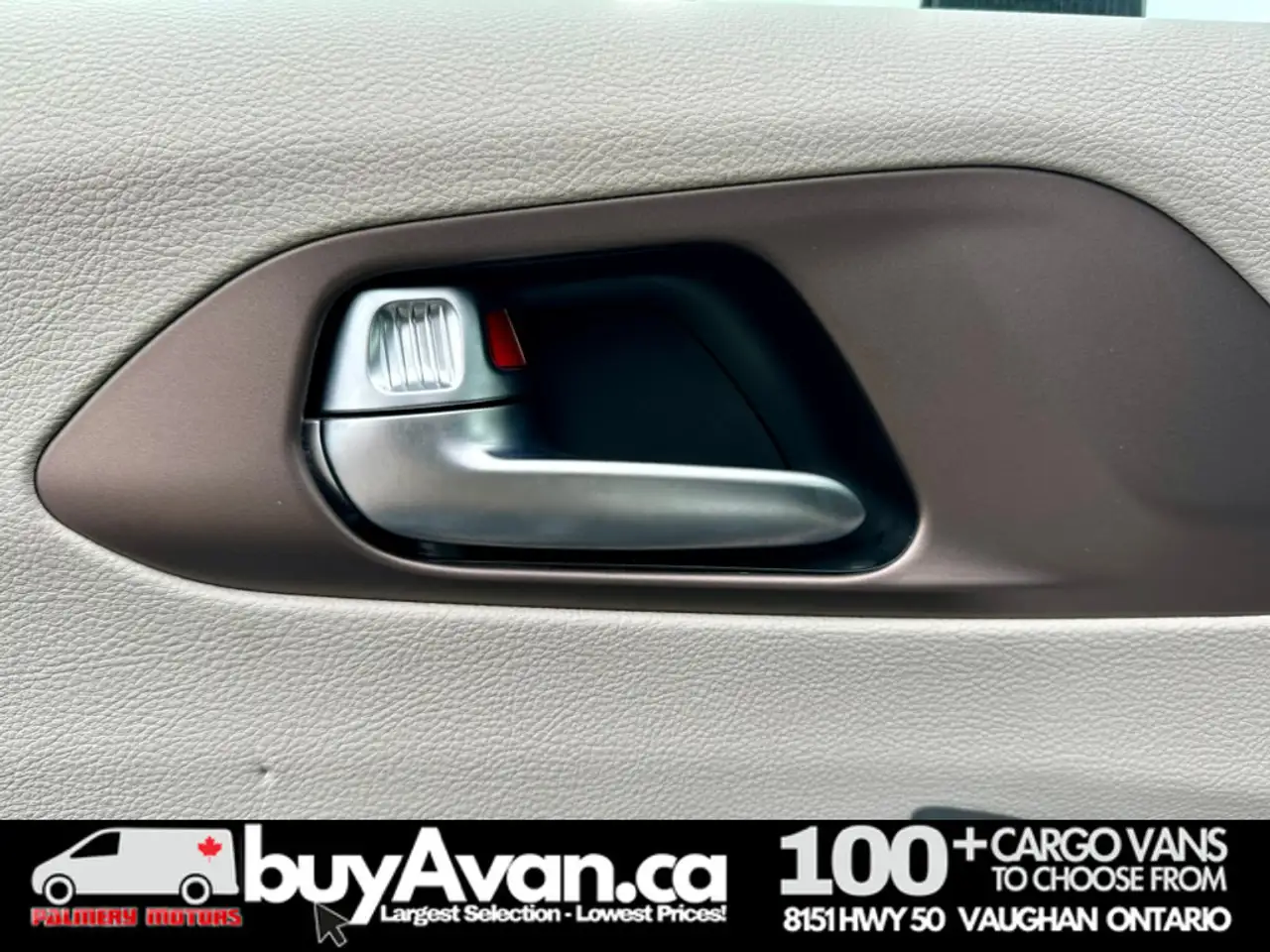 Chrysler Grand Caravan снимка Chrysler Grand Caravan