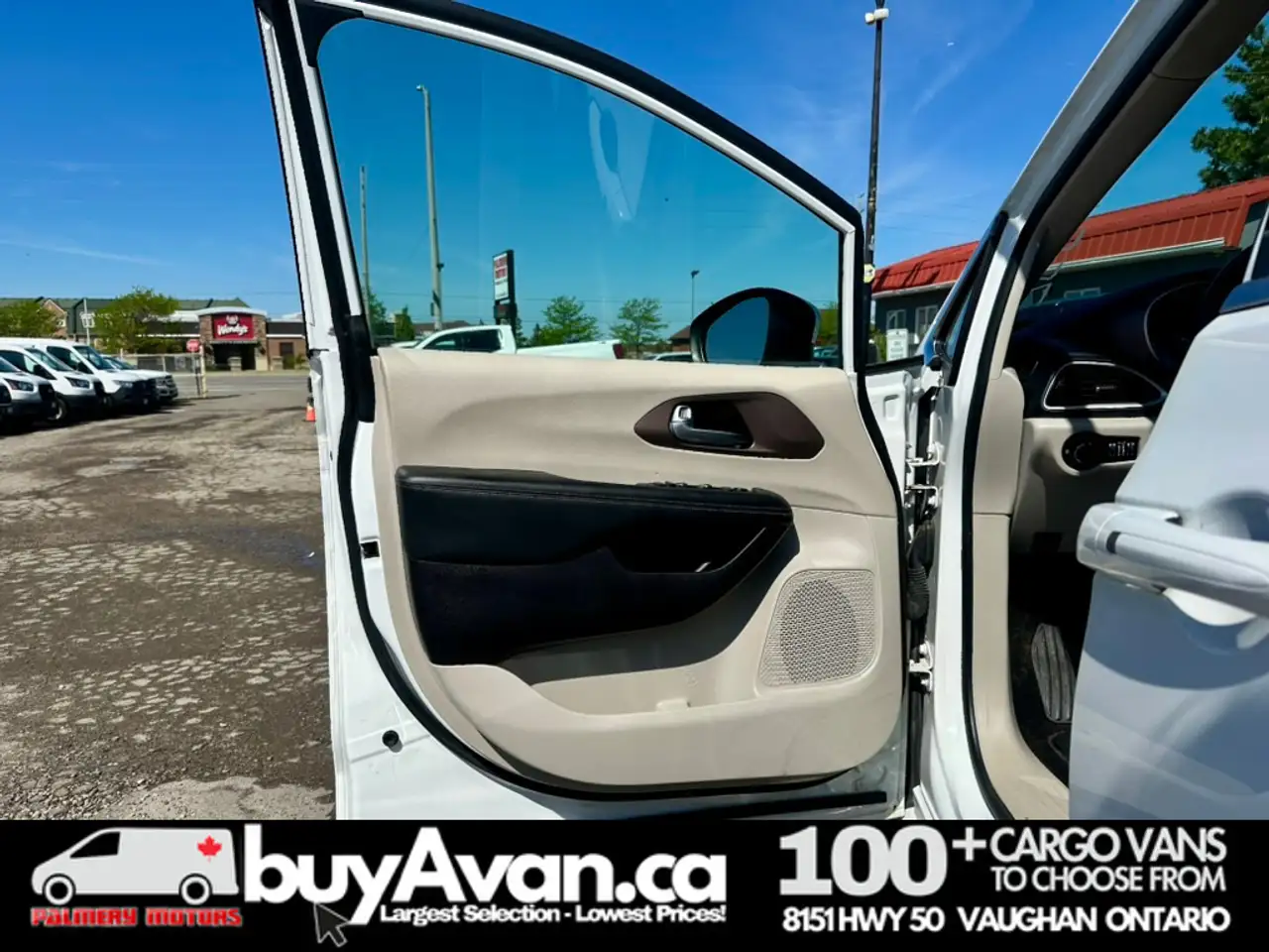 Chrysler Grand Caravan снимка Chrysler Grand Caravan