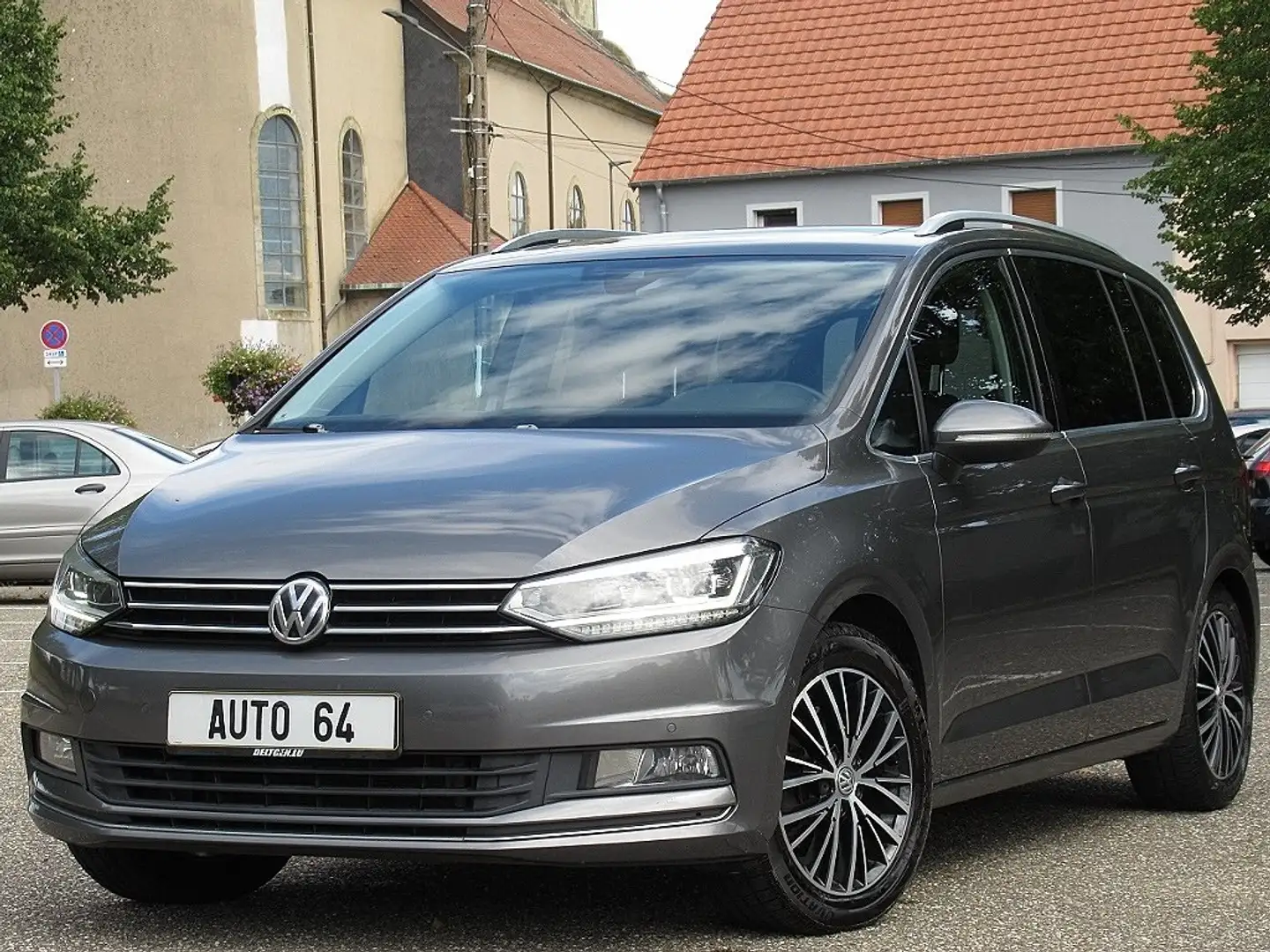 Volkswagen Touran Touran 2.0 TDI 150CV Highline 1ère Main Gris - 1