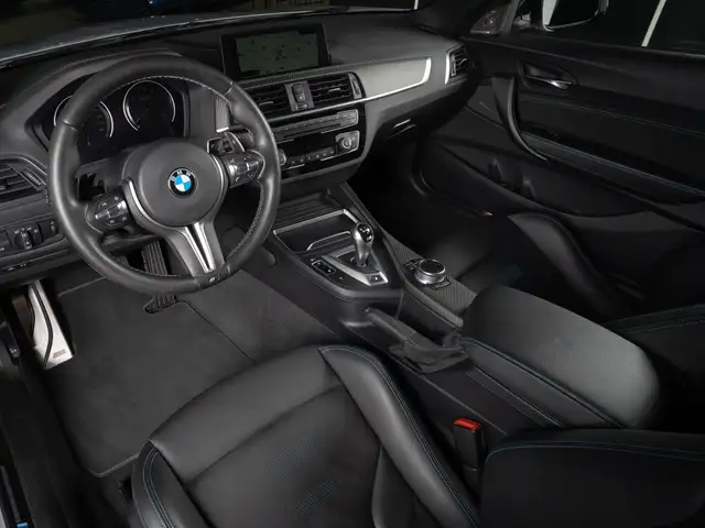 BMW M2 view 12