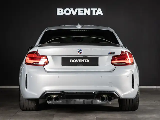 BMW M2 view 9