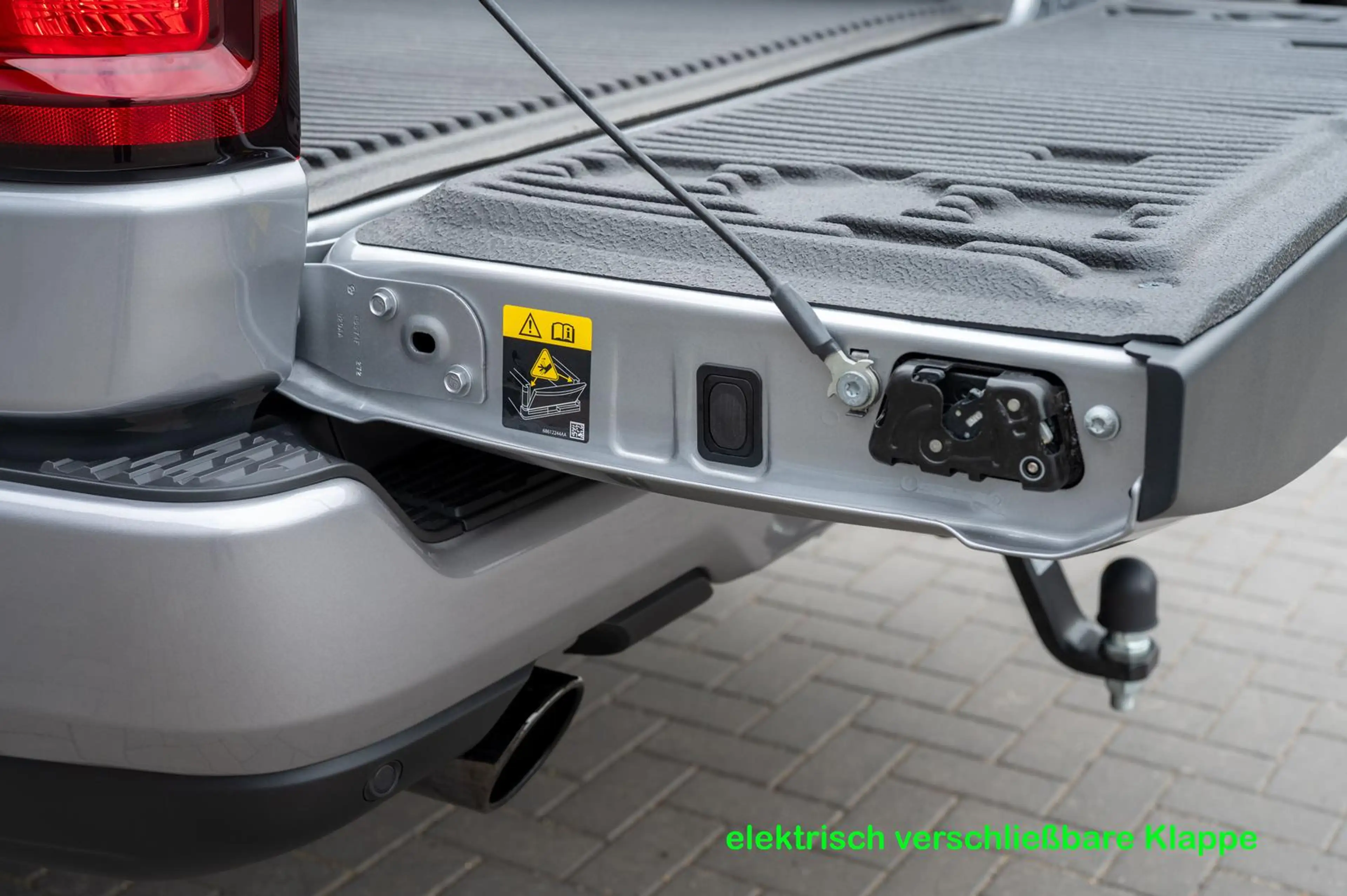 Dodge RAM Laramie Night 5,7l V8,ACC,Pano,MY26,LPG 0€ — photo 9