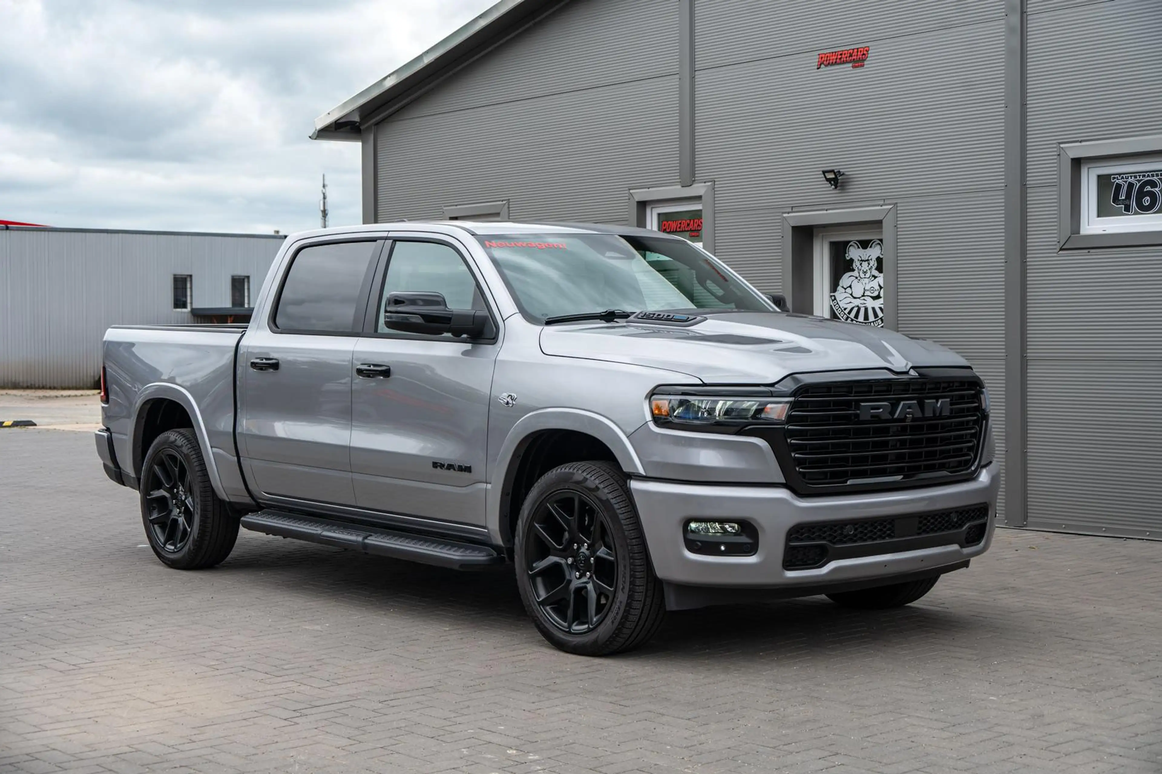 Dodge RAM Laramie Night 5,7l V8,ACC,Pano,MY26,LPG 0€ — photo 5