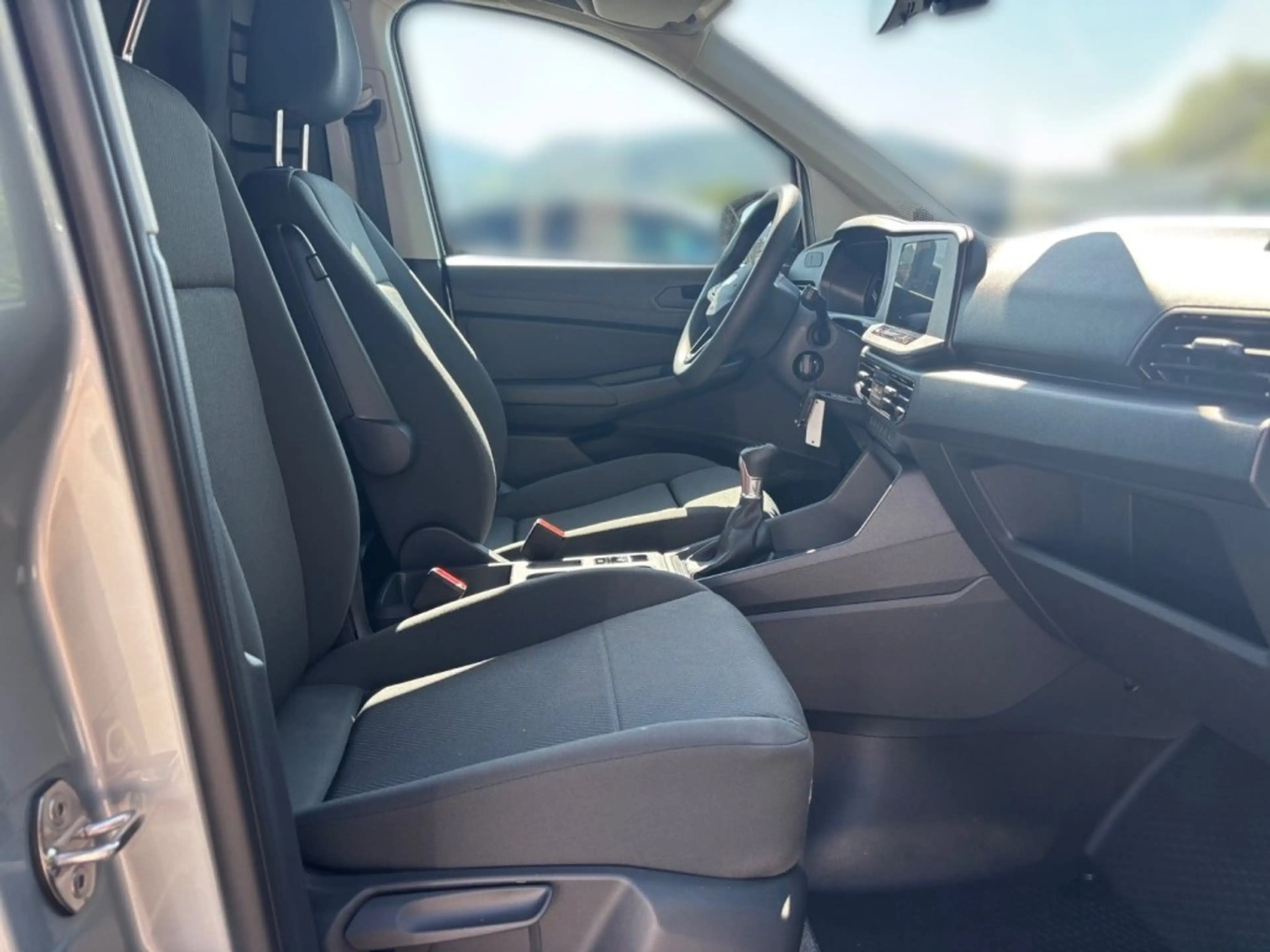 Ford E-Transit Grand Transit Connect Trend Kasten 2,0L Eblue 122PS M AWD — photo 9