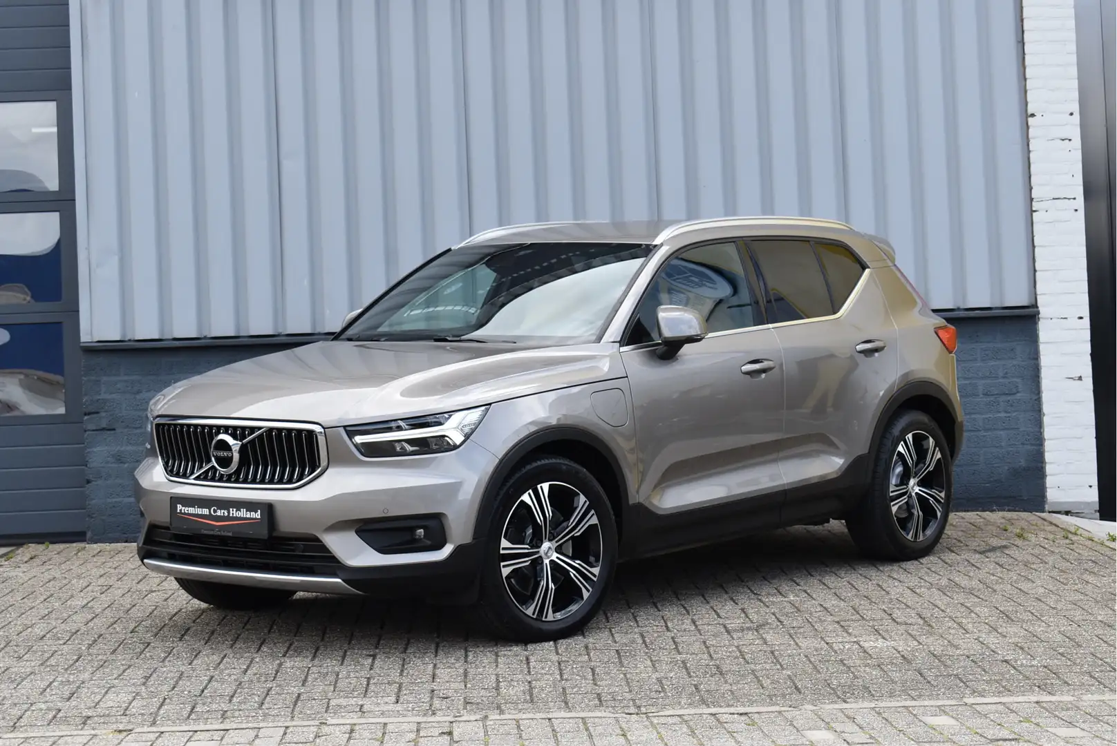 Volvo XC40 1.5 T5 Recharge Inscription Navi Camera Vol Leder Gris - 2