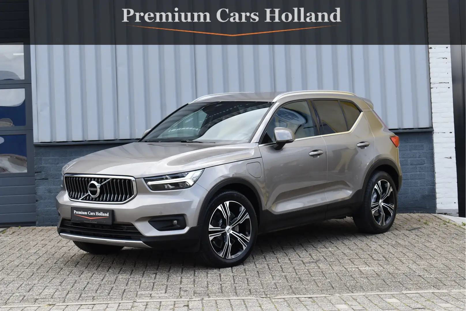 Volvo XC40 1.5 T5 Recharge Inscription Navi Camera Vol Leder Grijs - 1