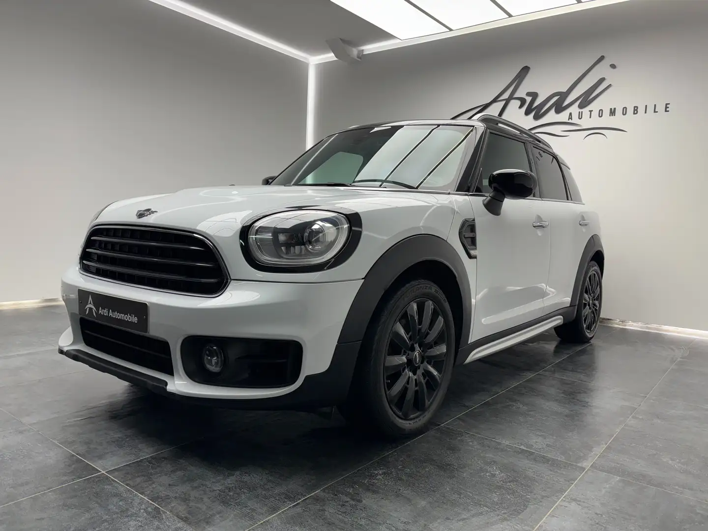 MINI Cooper Countryman 1.5 *XENON*LED AMBIANCE*GPS*1ER PROPRIO*GARANTIE* Blanc - 1