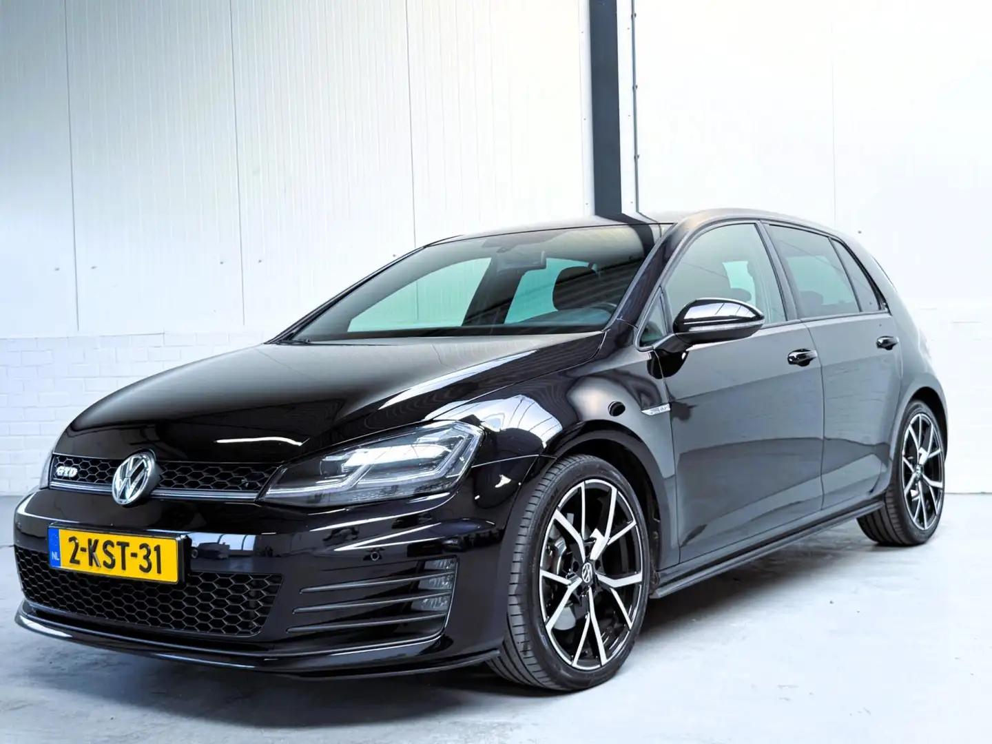 Volkswagen Golf GTD 2.0 TDI Org NL|2e EIgenaar Zwart - 2