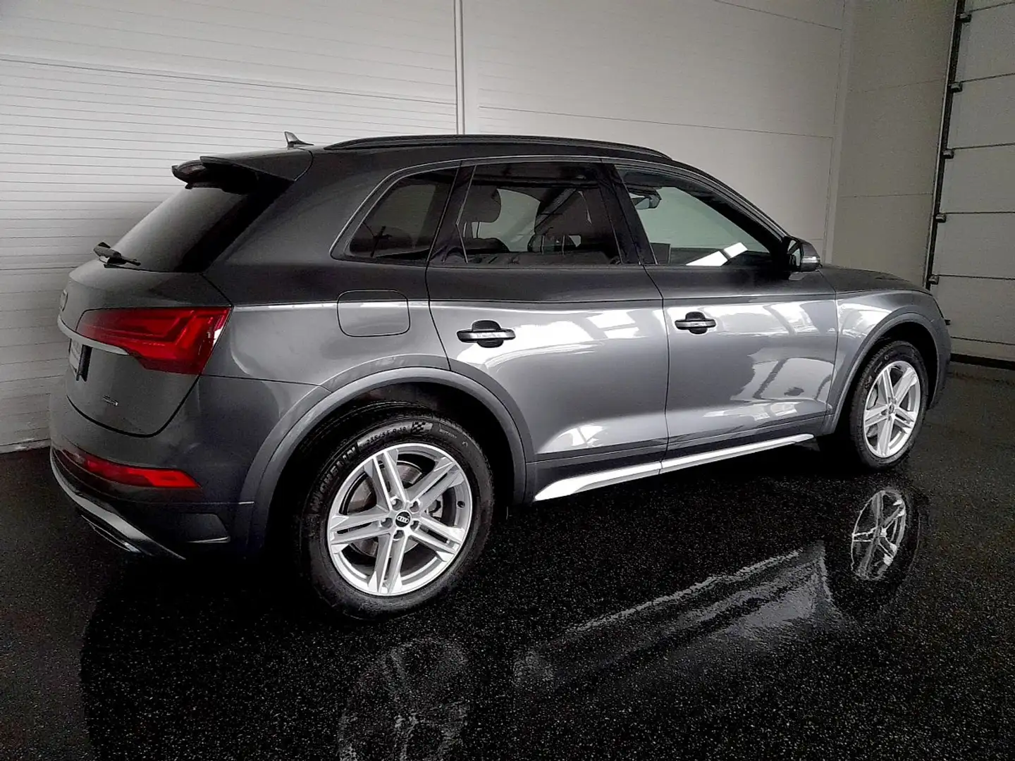 Audi Q5 S-LINE 55 TFSIe S-tr *VOLL LED / NAVI / VIRTUEL... Grau - 2