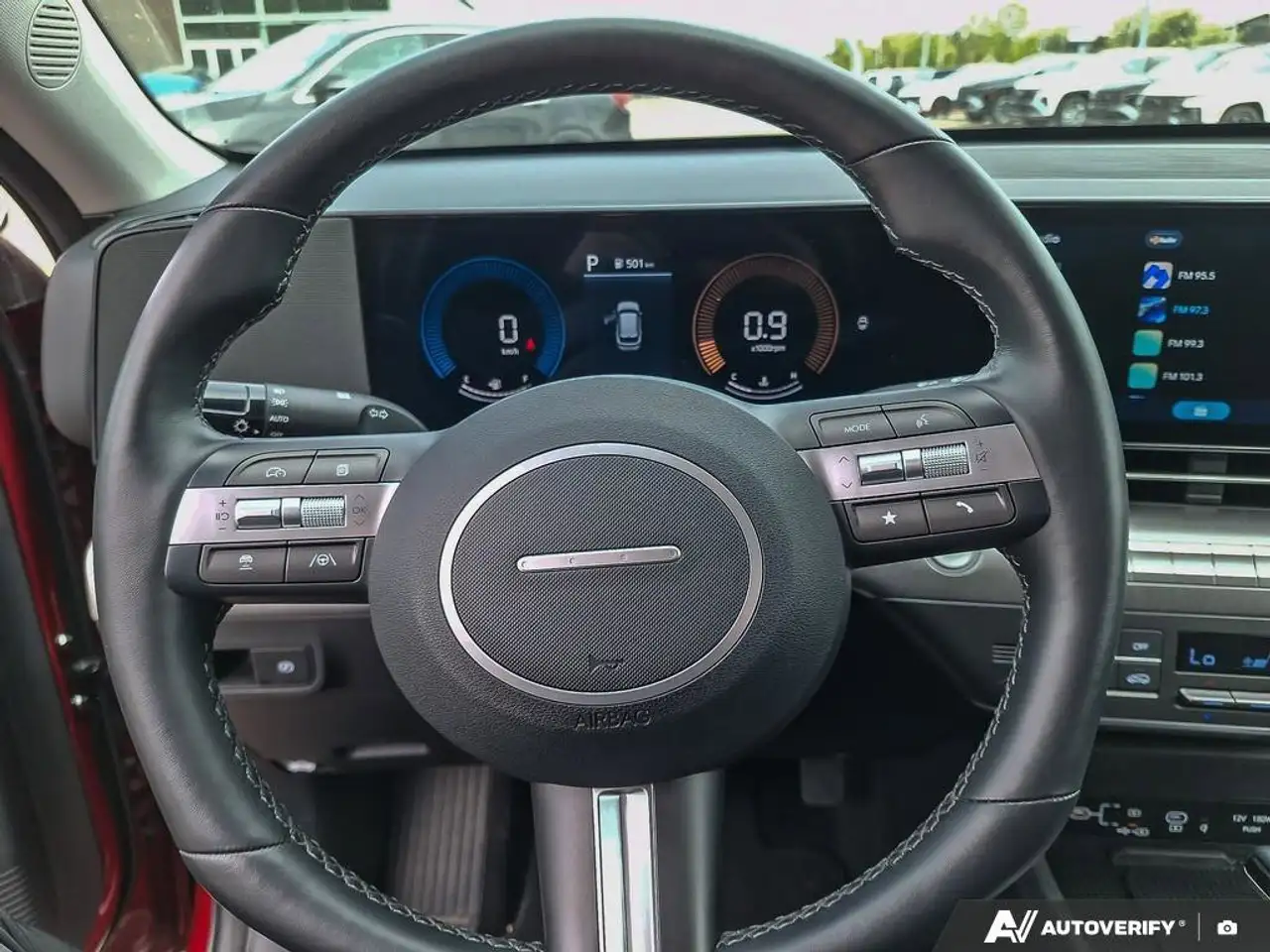 Hyundai KONA снимка Hyundai KONA