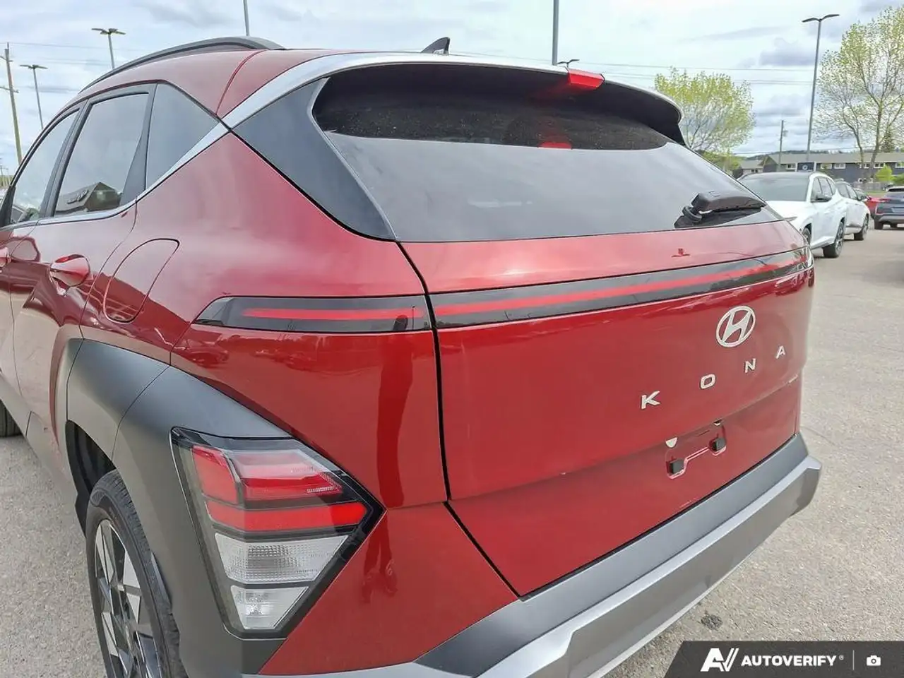 Hyundai KONA снимка Hyundai KONA