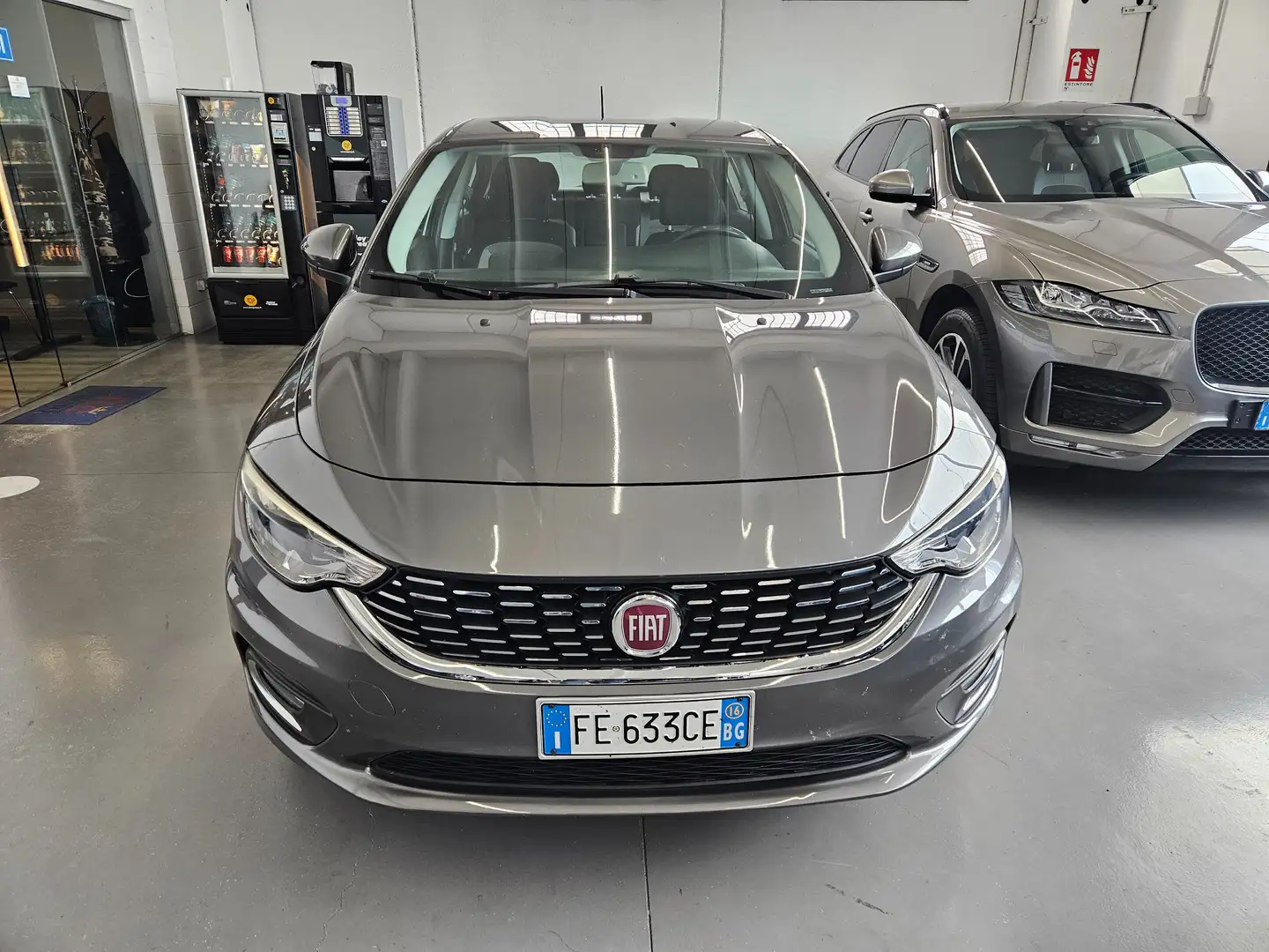 Fiat Tipo 4p 1.6 mjt Lounge 120cv NEOPATENTATI Grigio - 2