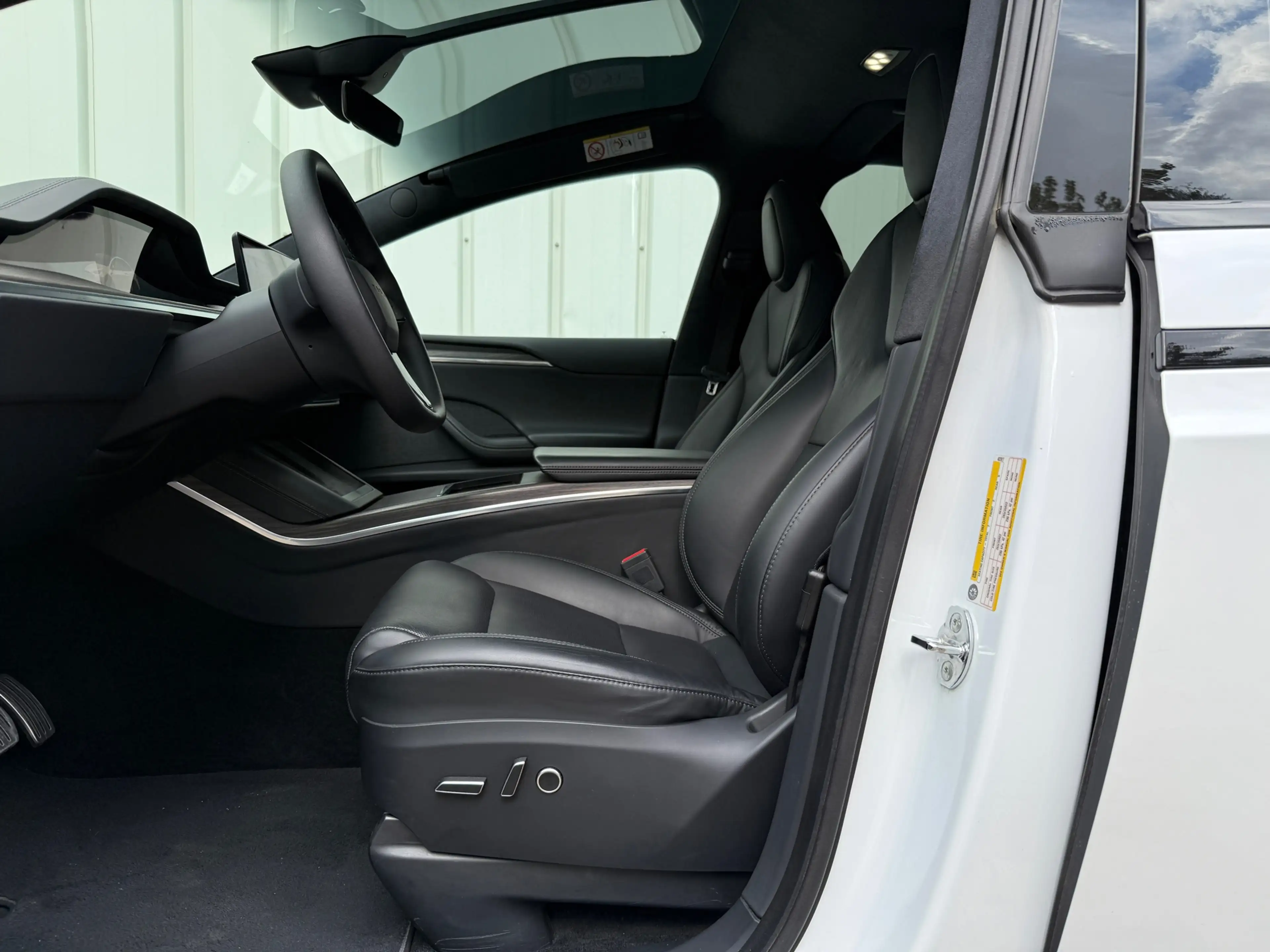 Tesla Model X Dual Motor AWD 7p. 100 kWh Long Range FSD 4.0 — photo 11
