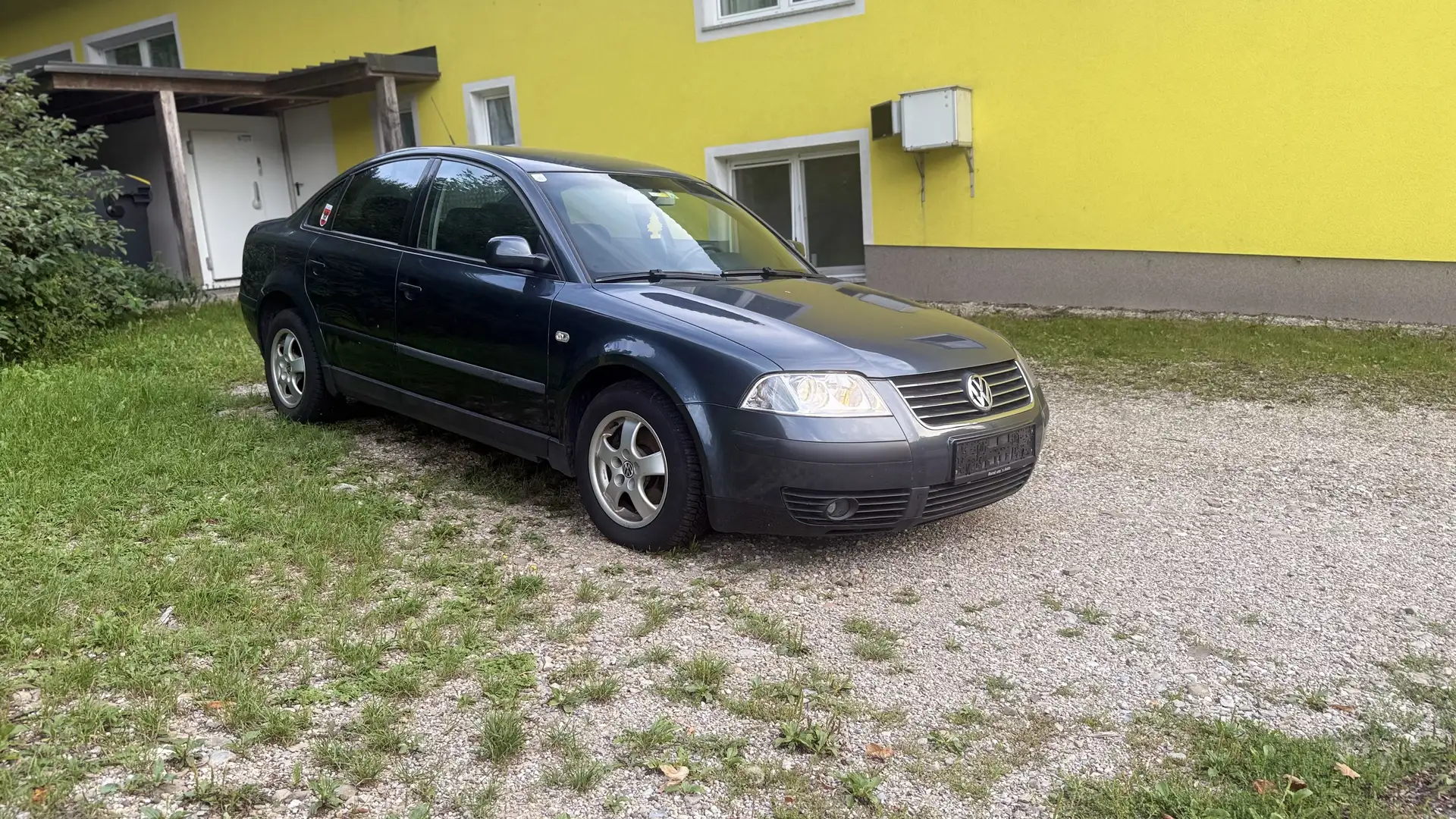 Volkswagen Passat 1.9 TDI Trendline - 1