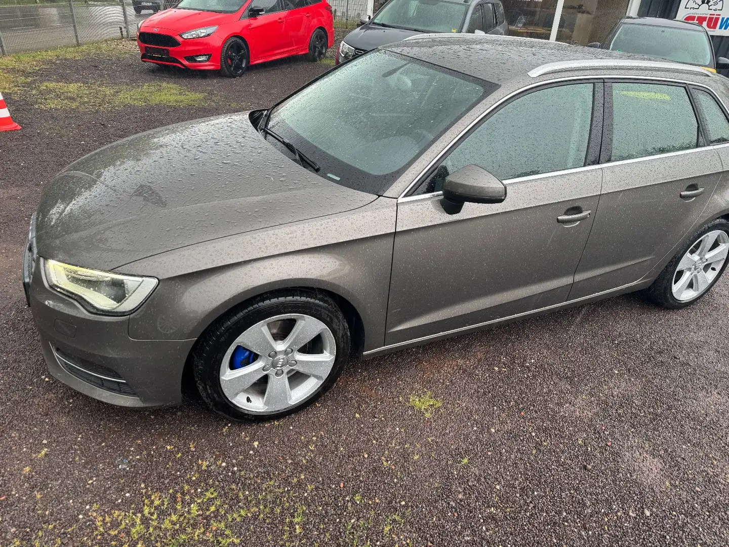 Audi A3 1.8 TFSI Sportback Navi/Xenon/Klima Grau - 2