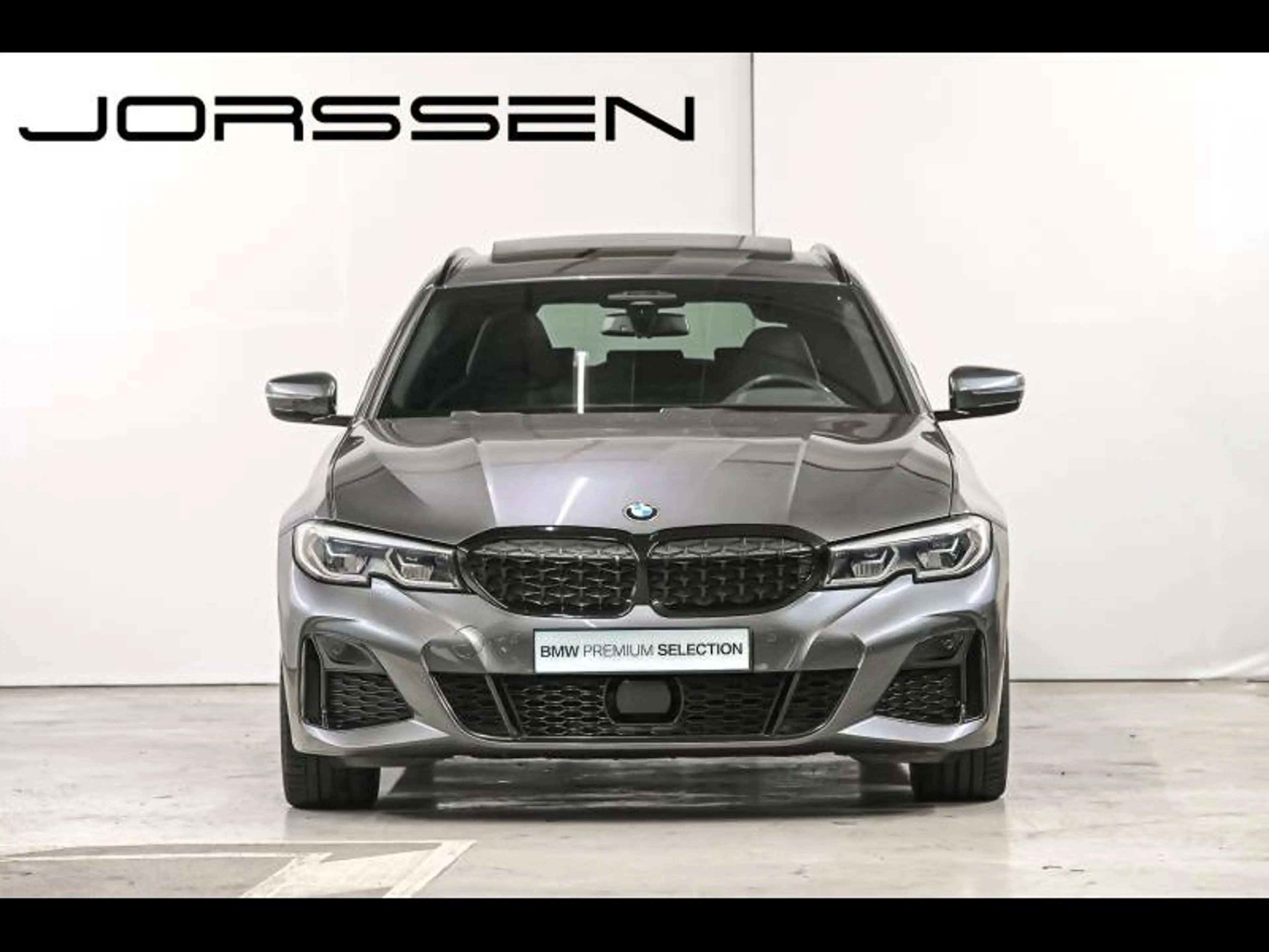 BMW 340 xDrive Touring — photo 2