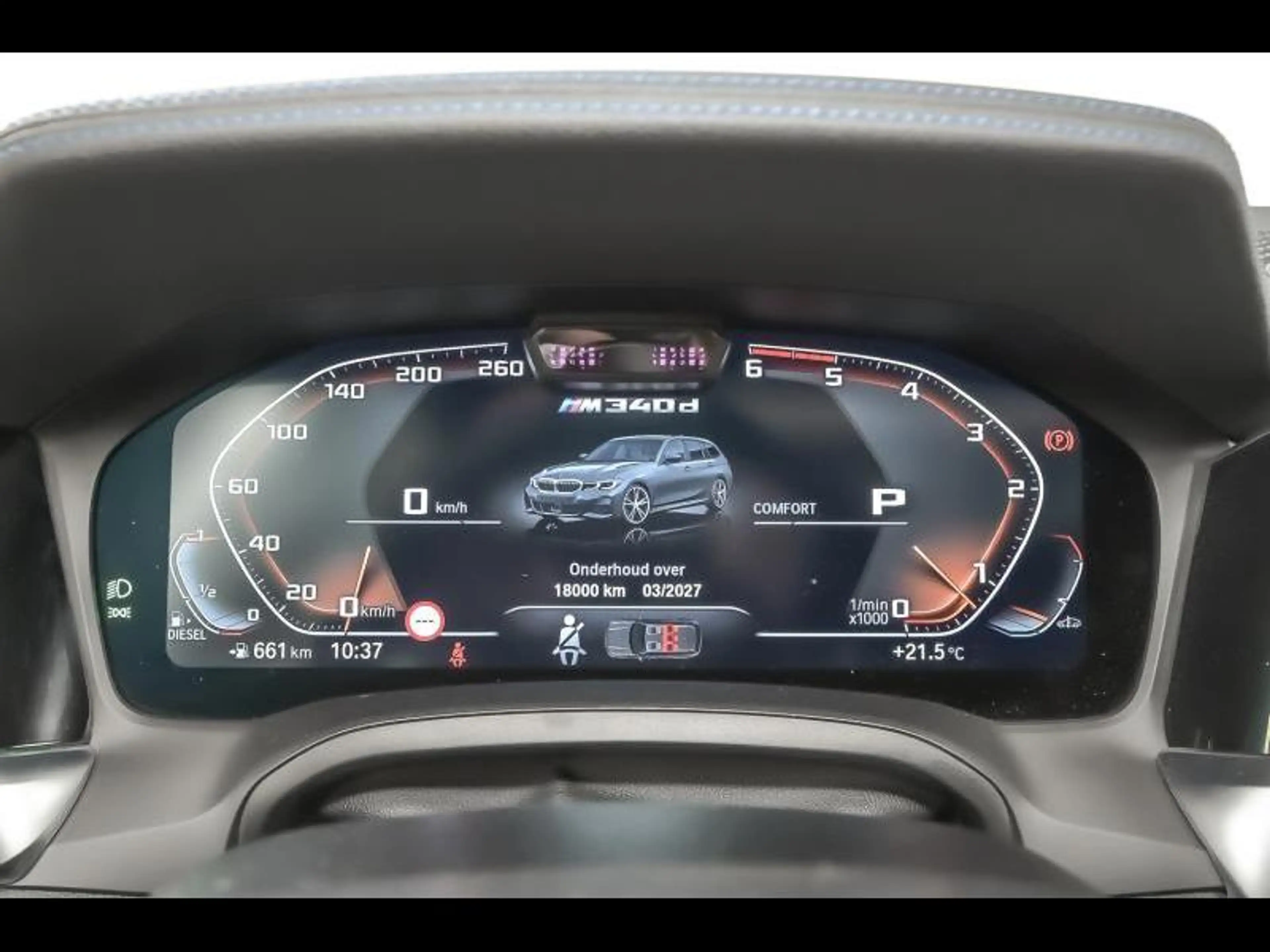 BMW 340 xDrive Touring — photo 10