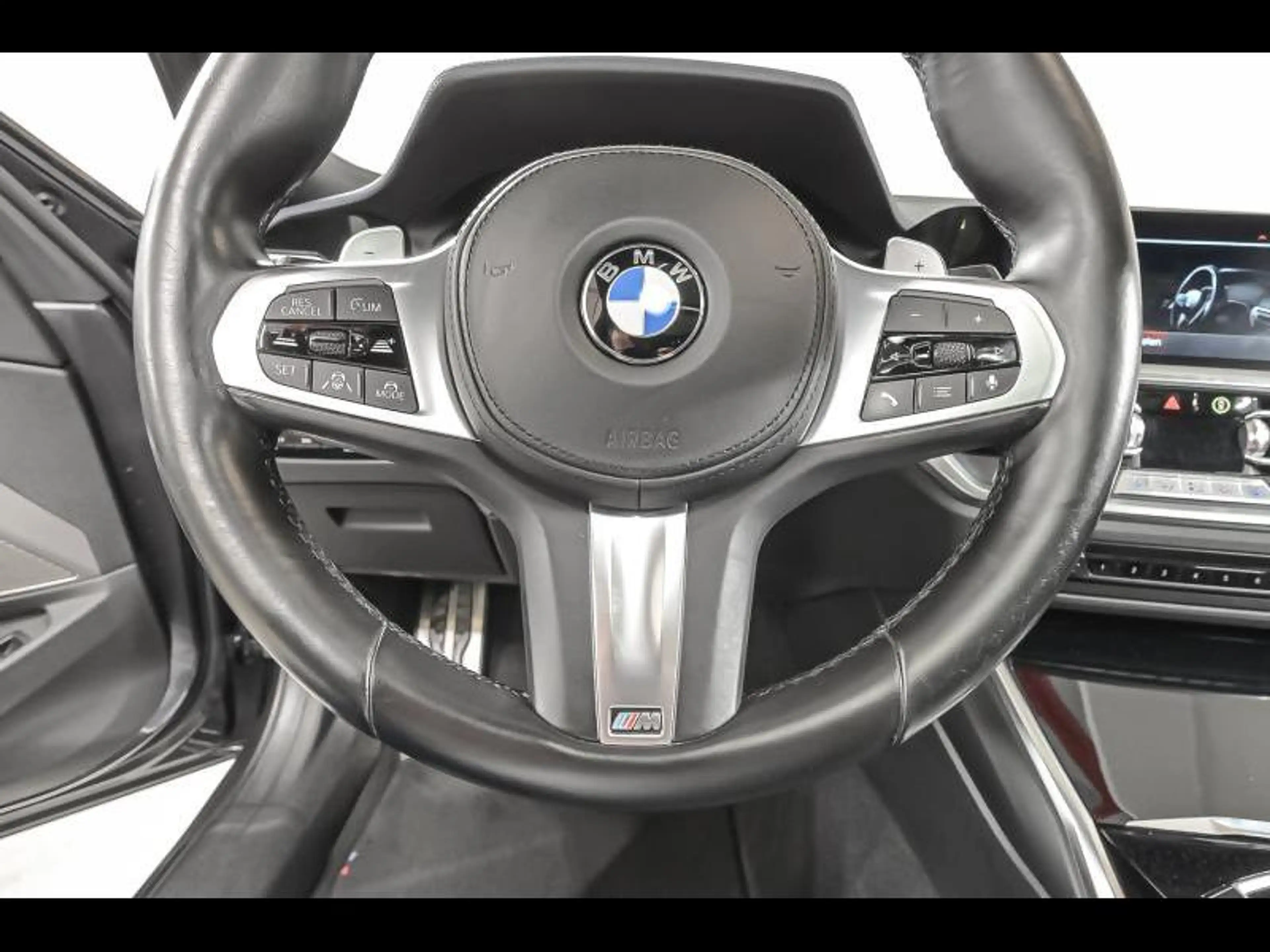BMW 340 xDrive Touring — photo 9