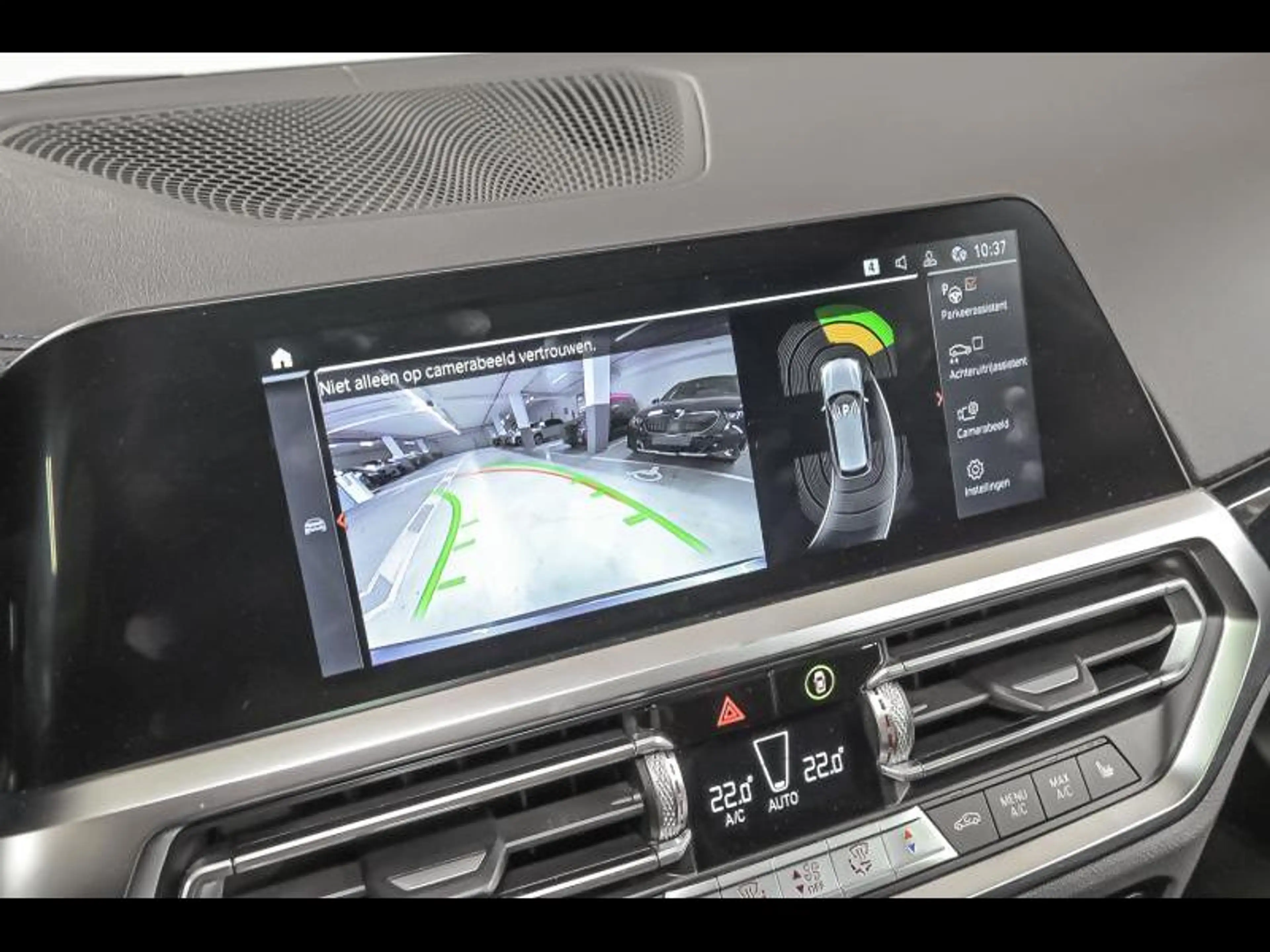 BMW 340 xDrive Touring — photo 15