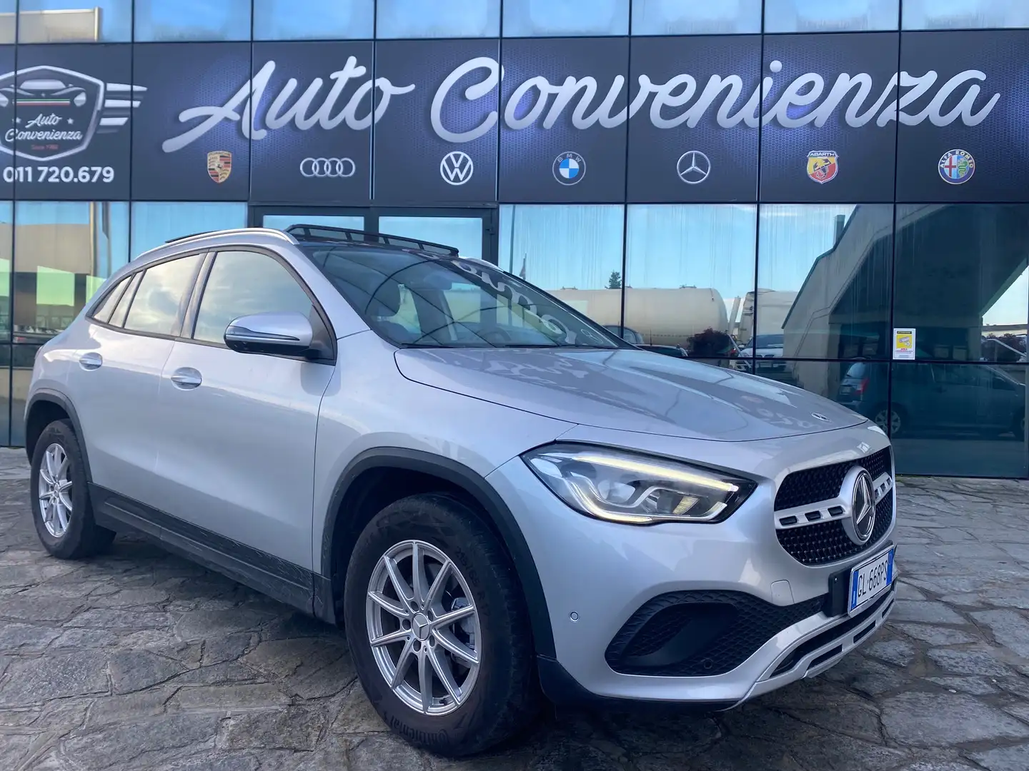Mercedes-Benz GLA 200 GLA 200 d/ Tetto apribile/ IVA esposta Argento - 1