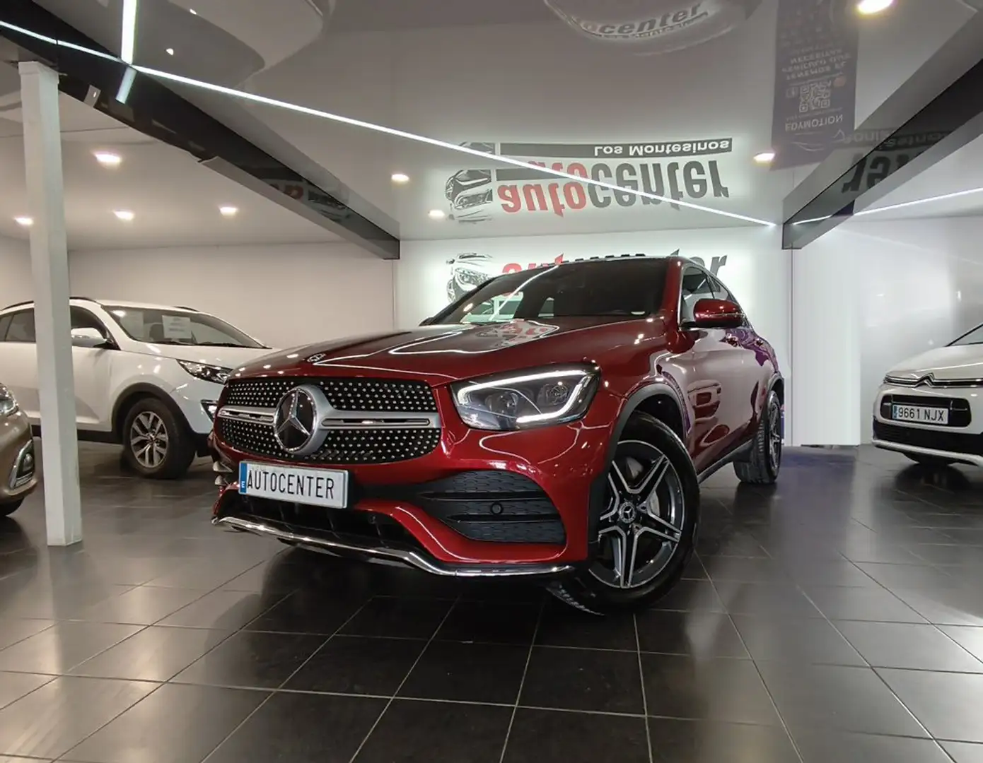 Mercedes-Benz GLC 220 d 4MATIC Rouge - 1