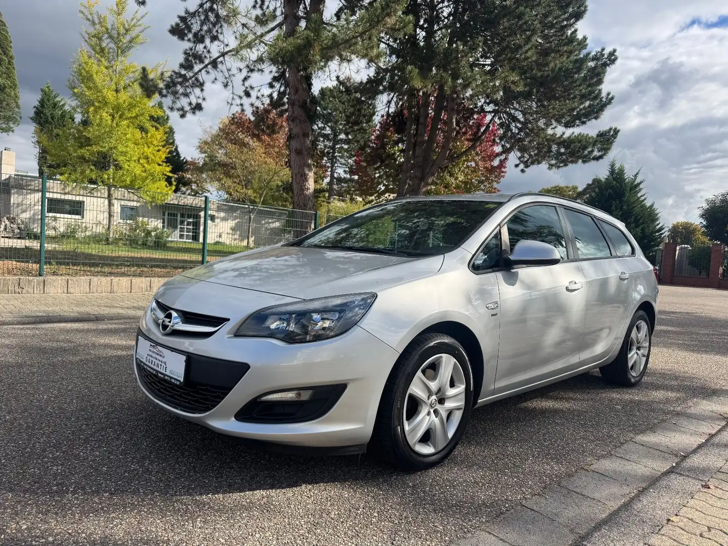 Opel Astra J Sports Tourer Energy  TÜV NEU Garantie Argento - 2