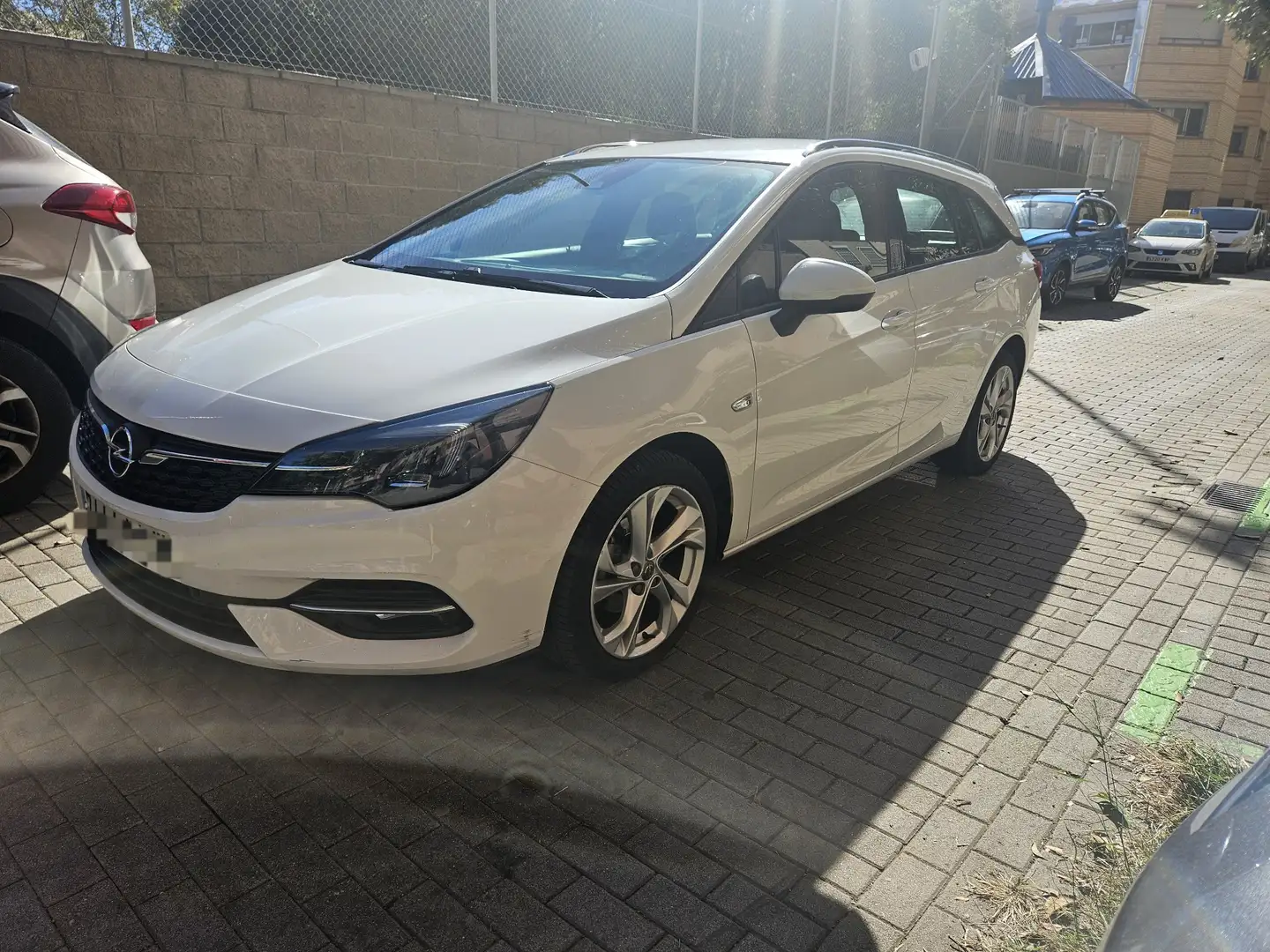 Opel Astra sportourer 1.5D 105hp único dueño - 1