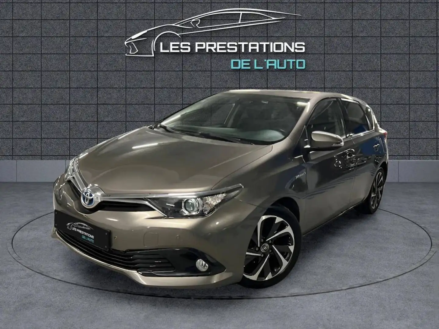 Toyota Auris II HSD 136h Dynamic Business Beige - 1