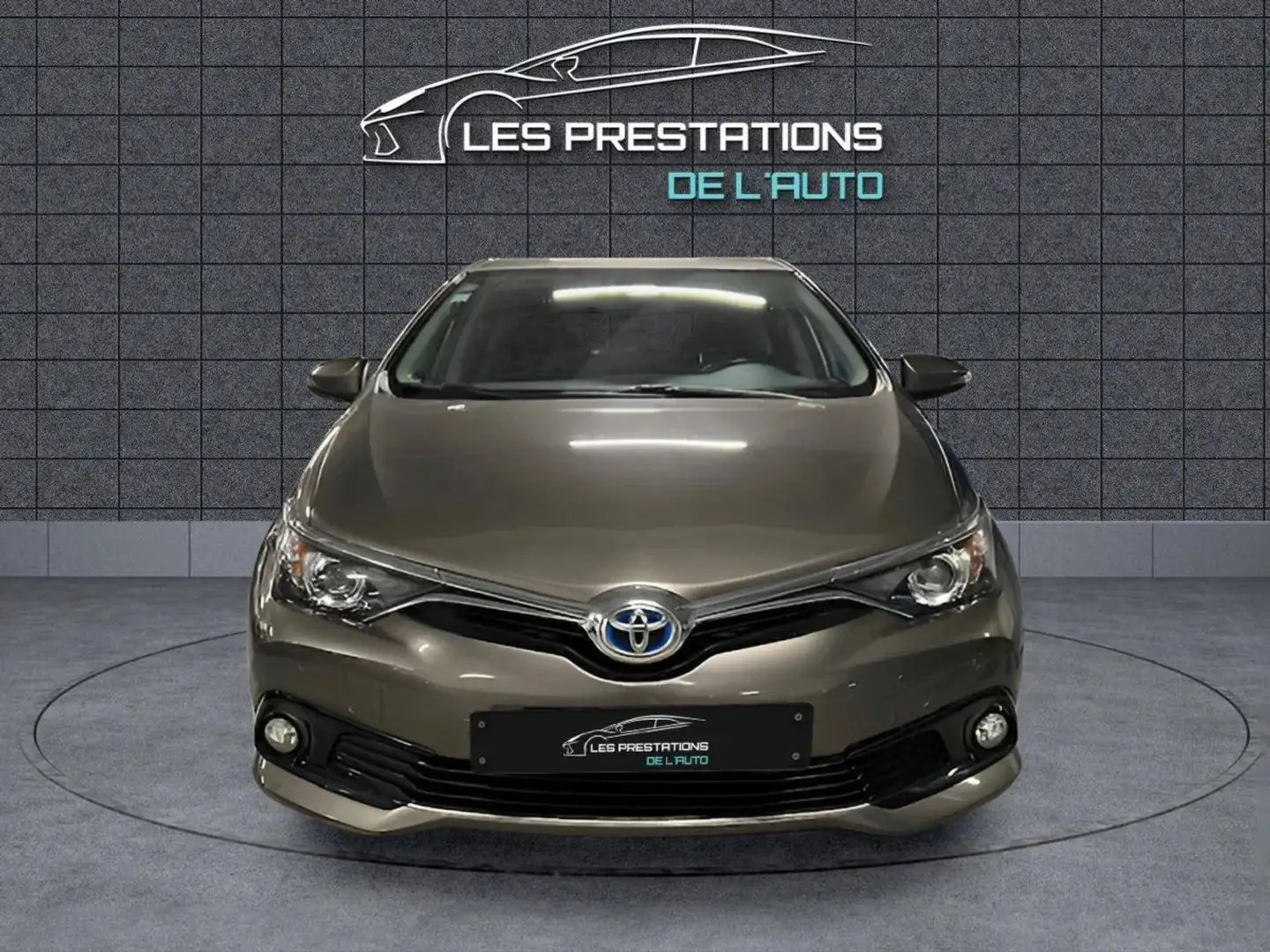 Toyota Auris II HSD 136h Dynamic Business Beige - 2