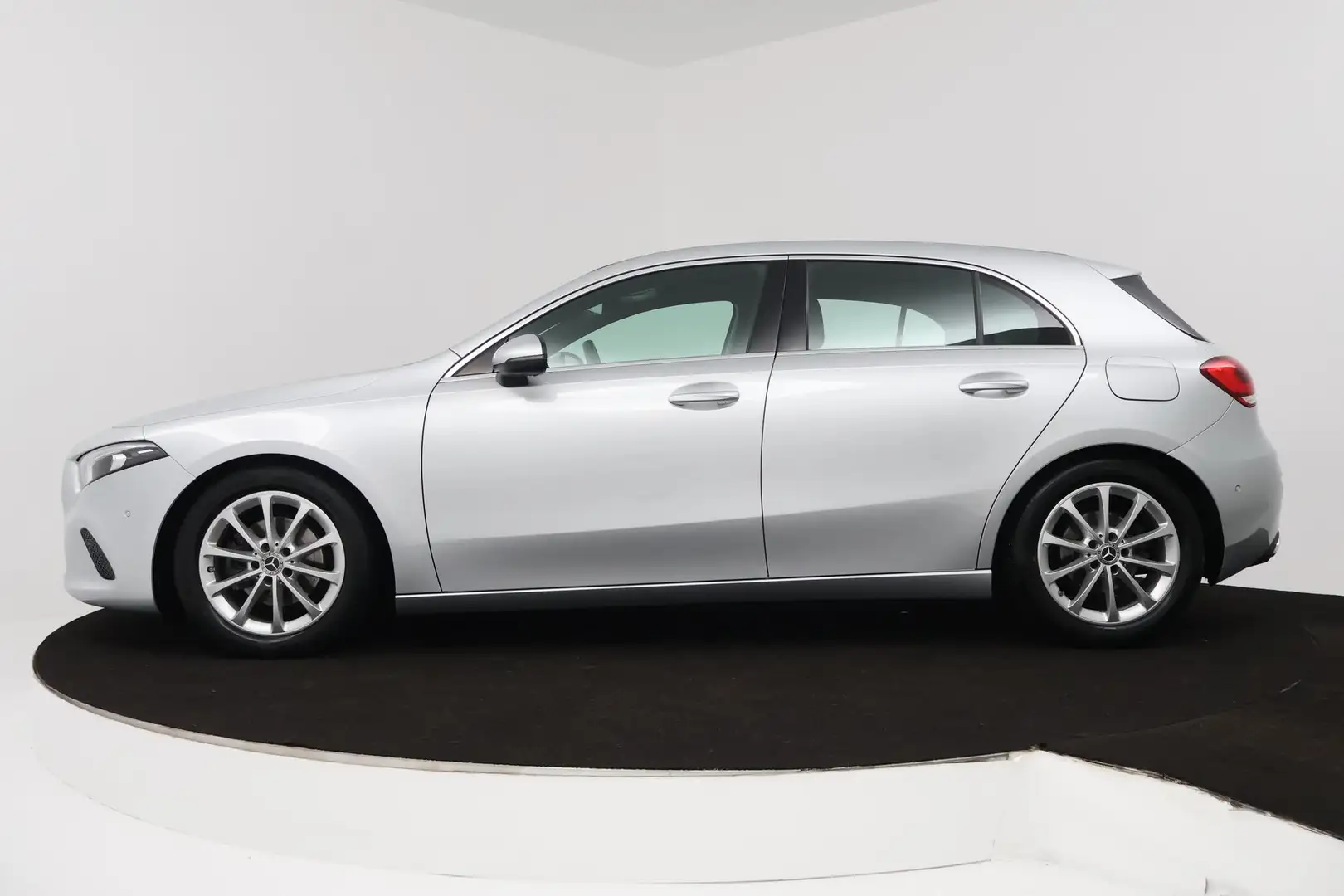 Mercedes-Benz A 180 Advantage (PARKEERSENSOREN, ACHTERUITRIJCAMERA, CR Grijs - 2