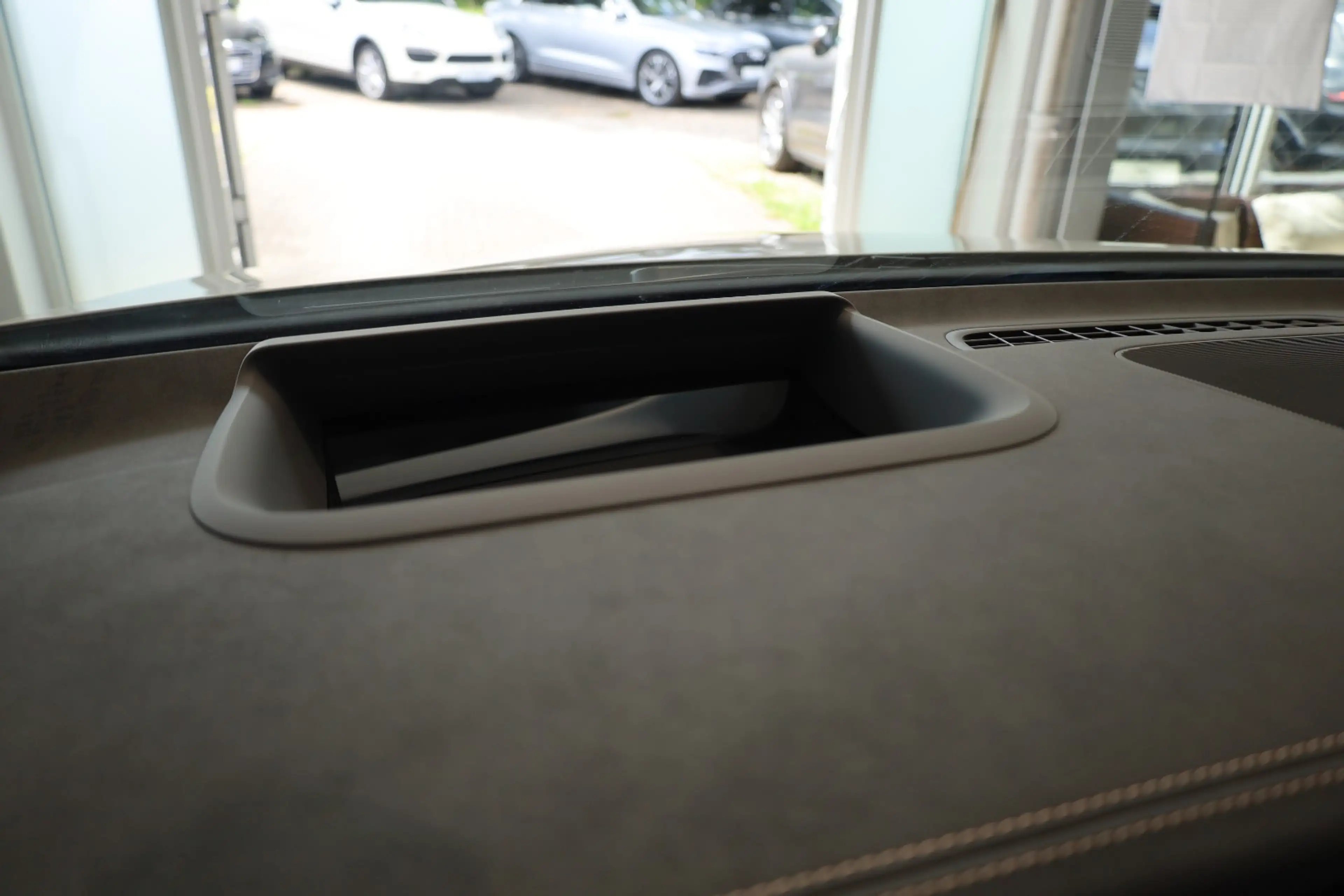 Mercedes-Benz EQE 350 + Servicepaket 5j — photo 29