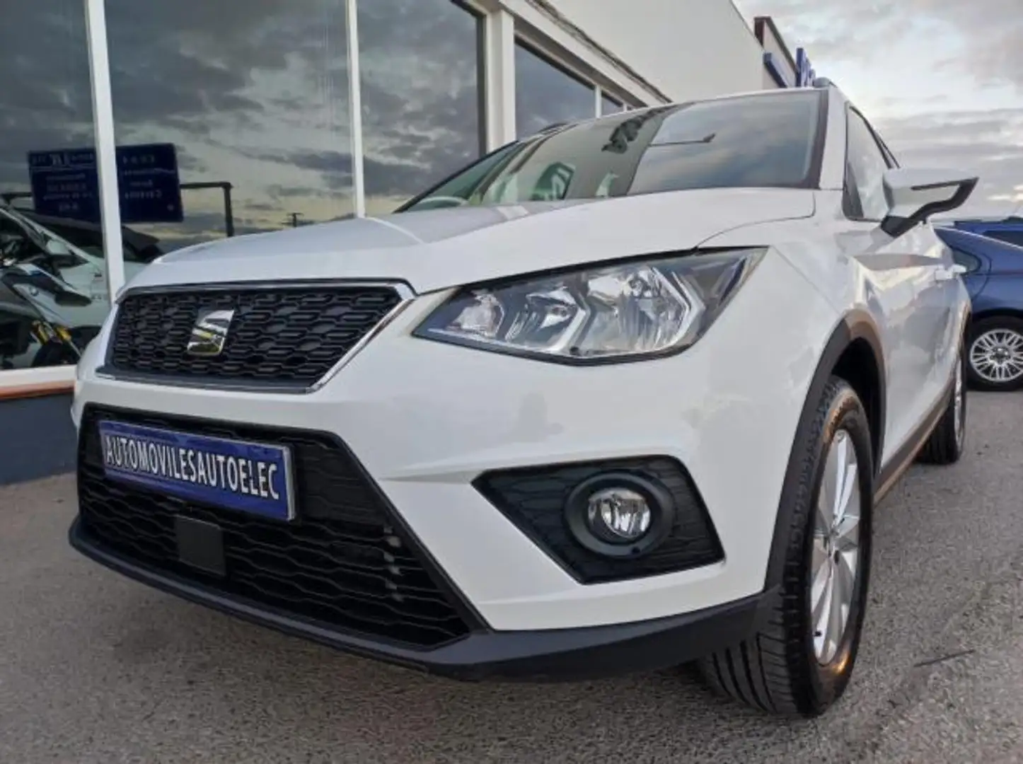 SEAT Arona 1.0 EcoTSI 115CV XCELLENCE Blanco - 1