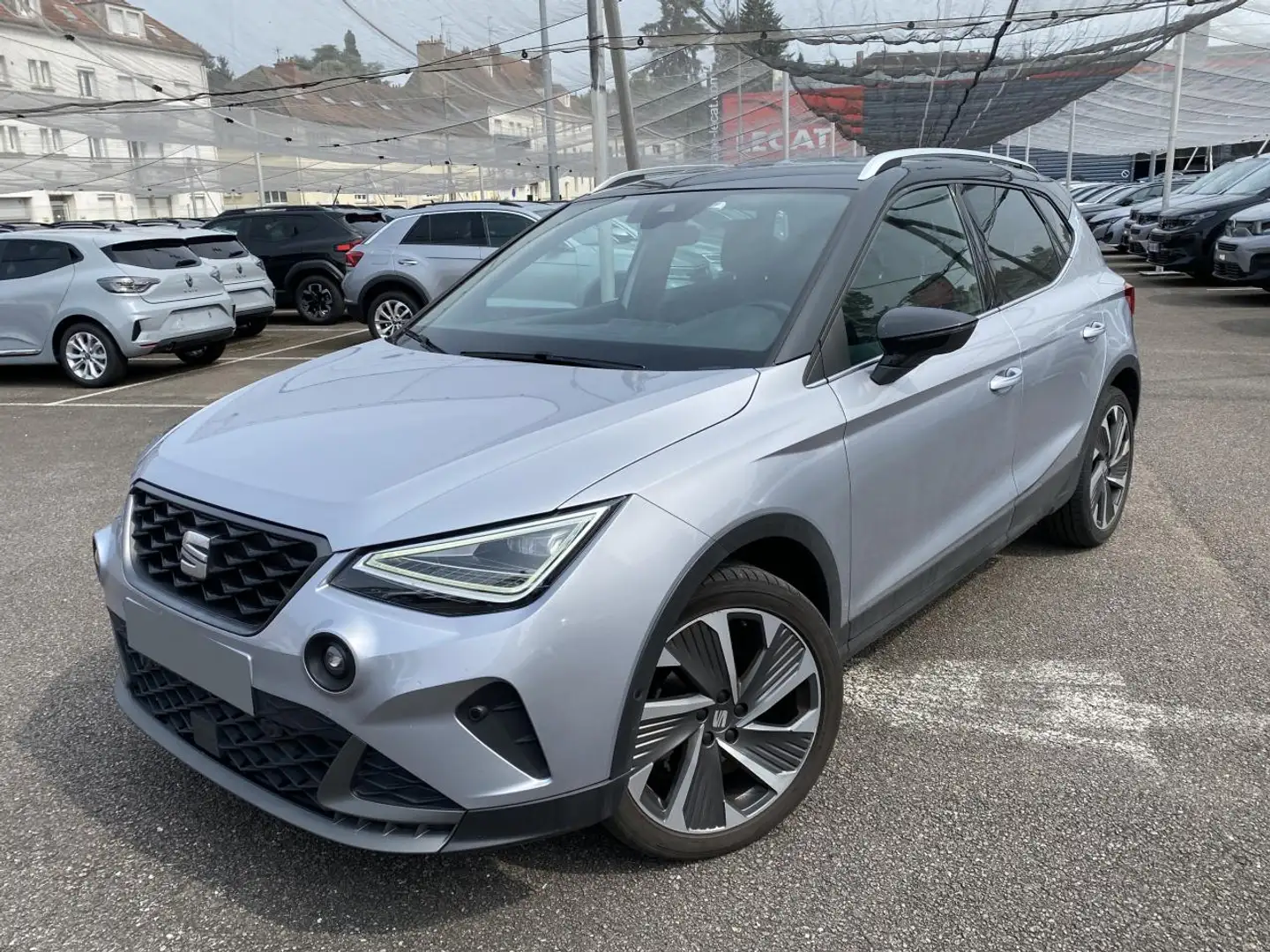 SEAT Arona (2) 1.0 TSI 110 START/STOP FR BVM6 Gris - 1