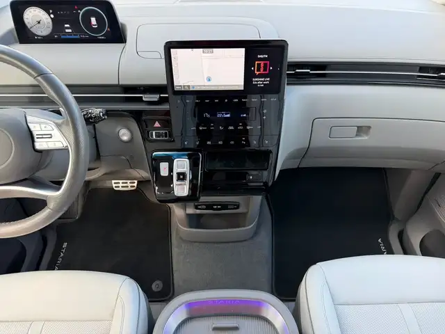 Hyundai Staria view 12