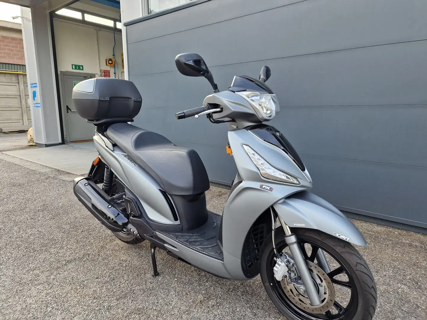 Kymco People S 300i Grey - 2
