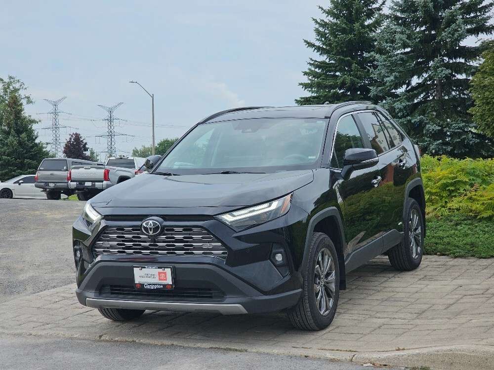 2025 Toyota RAV4 Limited HYBRID|Limited|Leather|Roof|Alloys|Big Scr