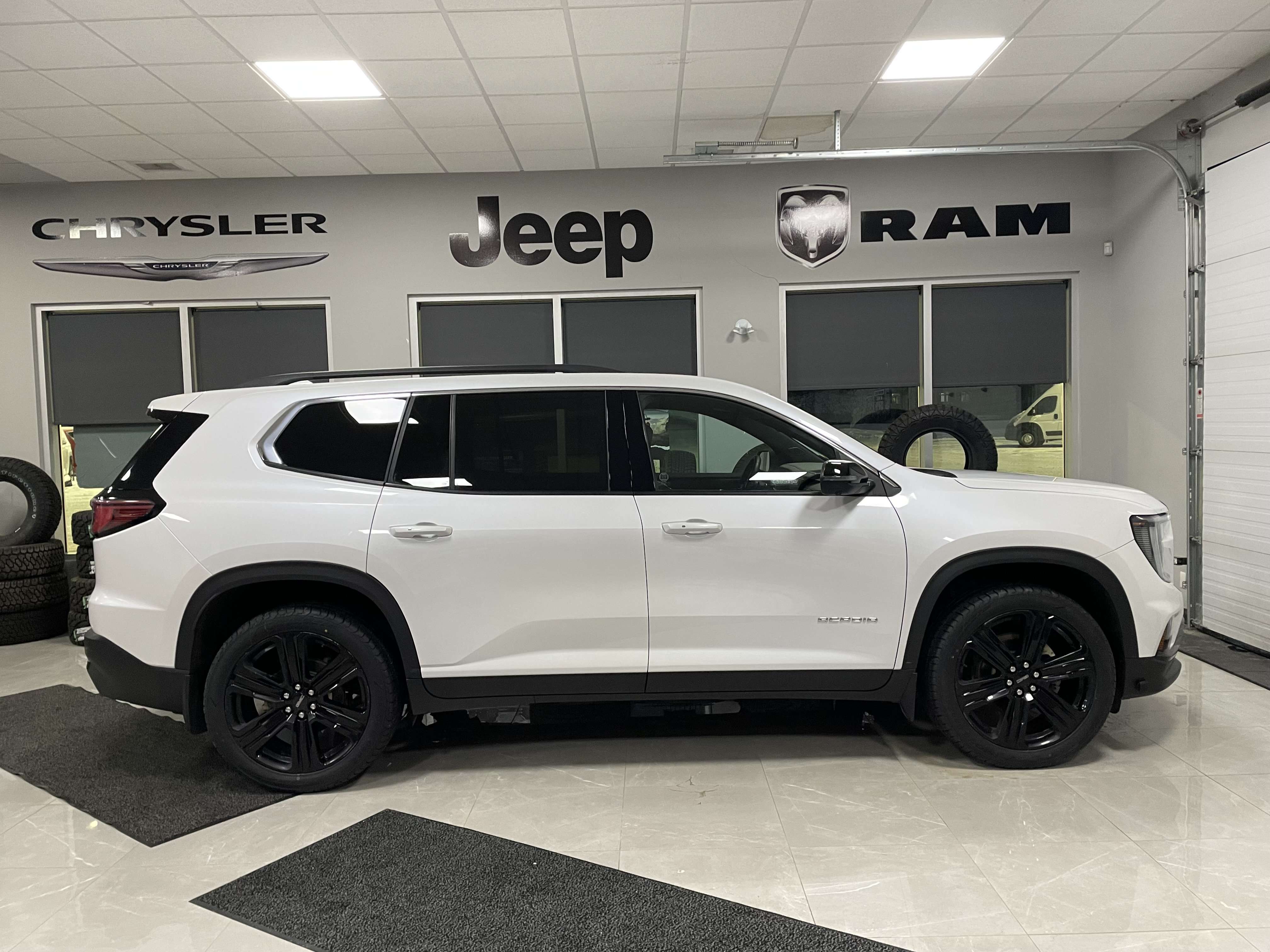 2024 GMC Acadia