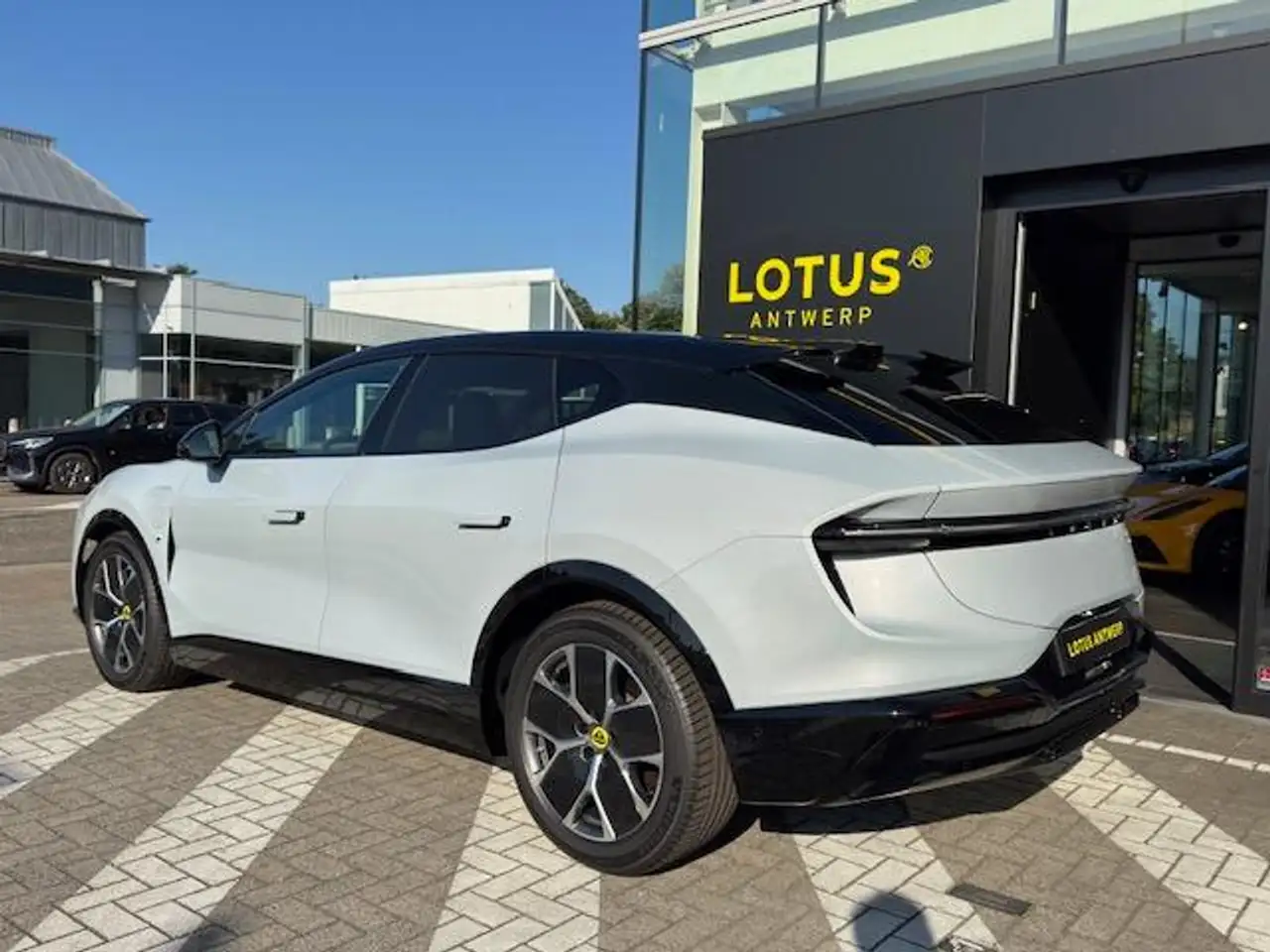 Lotus Eletre 2026