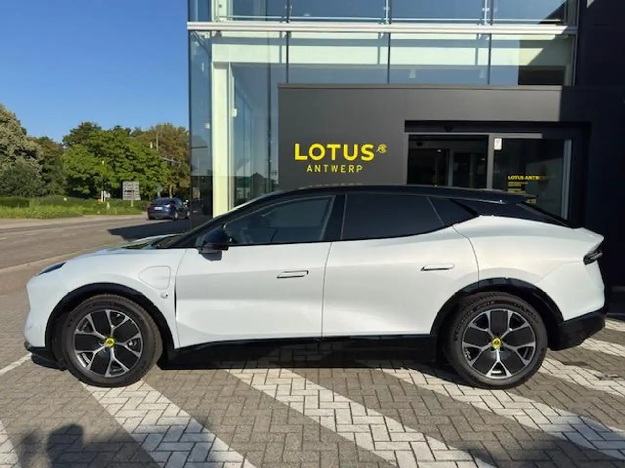 Lotus Eletre 2026