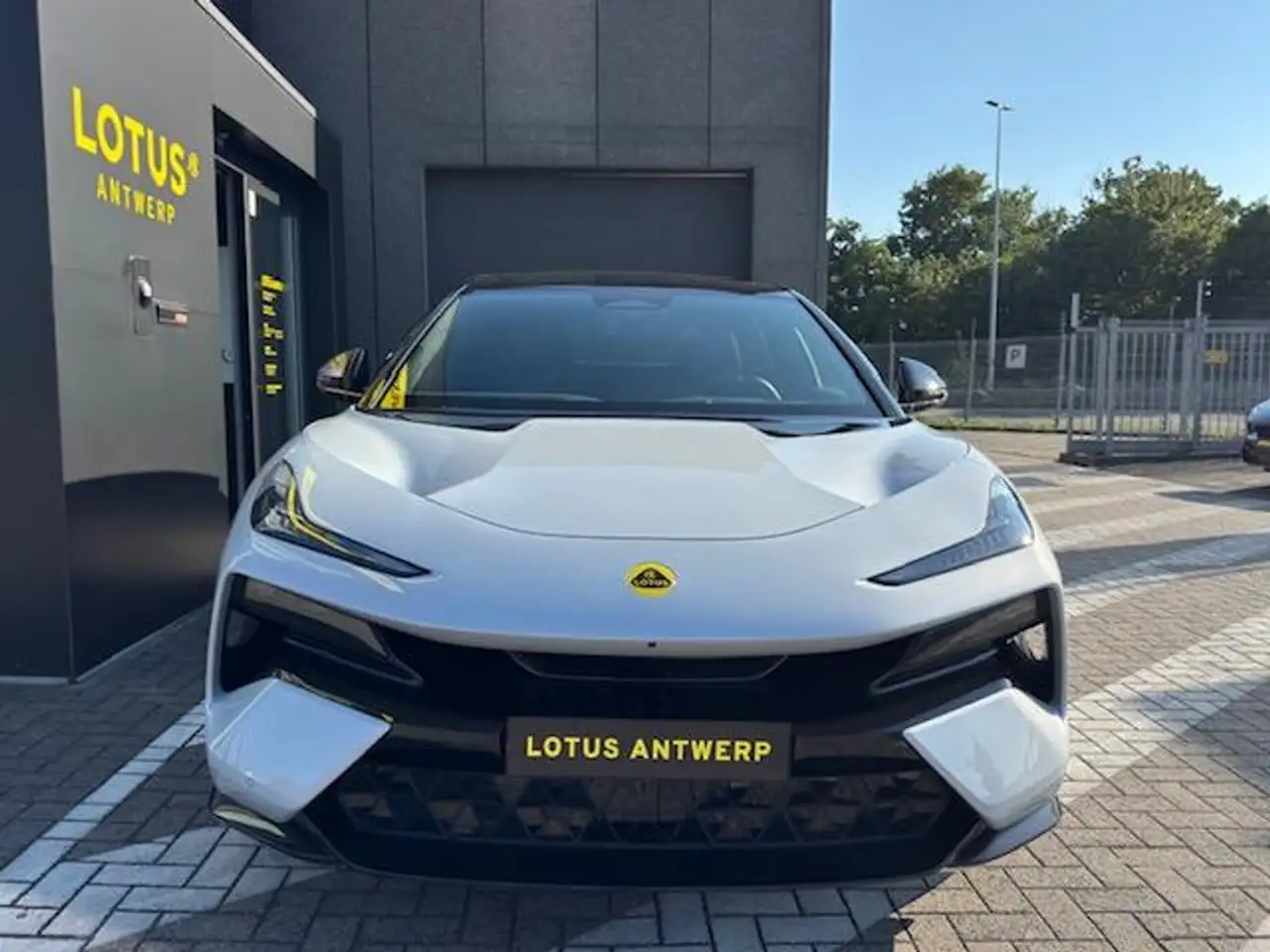 Lotus Eletre 2026