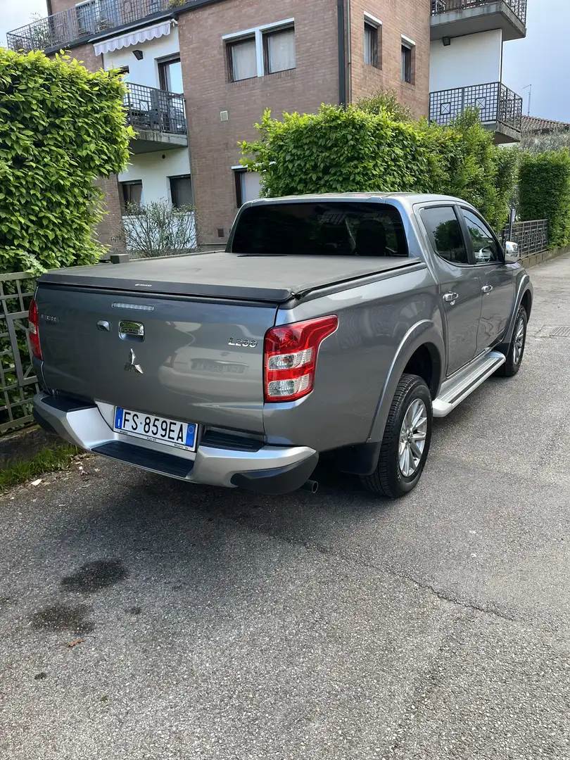 Mitsubishi L200 d.cab 2.4d Intense Diamond Pack 4wd 181cv auto N1 - 1