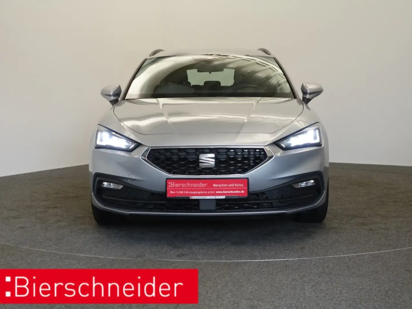 SEAT Leon Sportstourer 1.5 eTSI DSG Style DIGITAL LED NAVI P Silber - 2